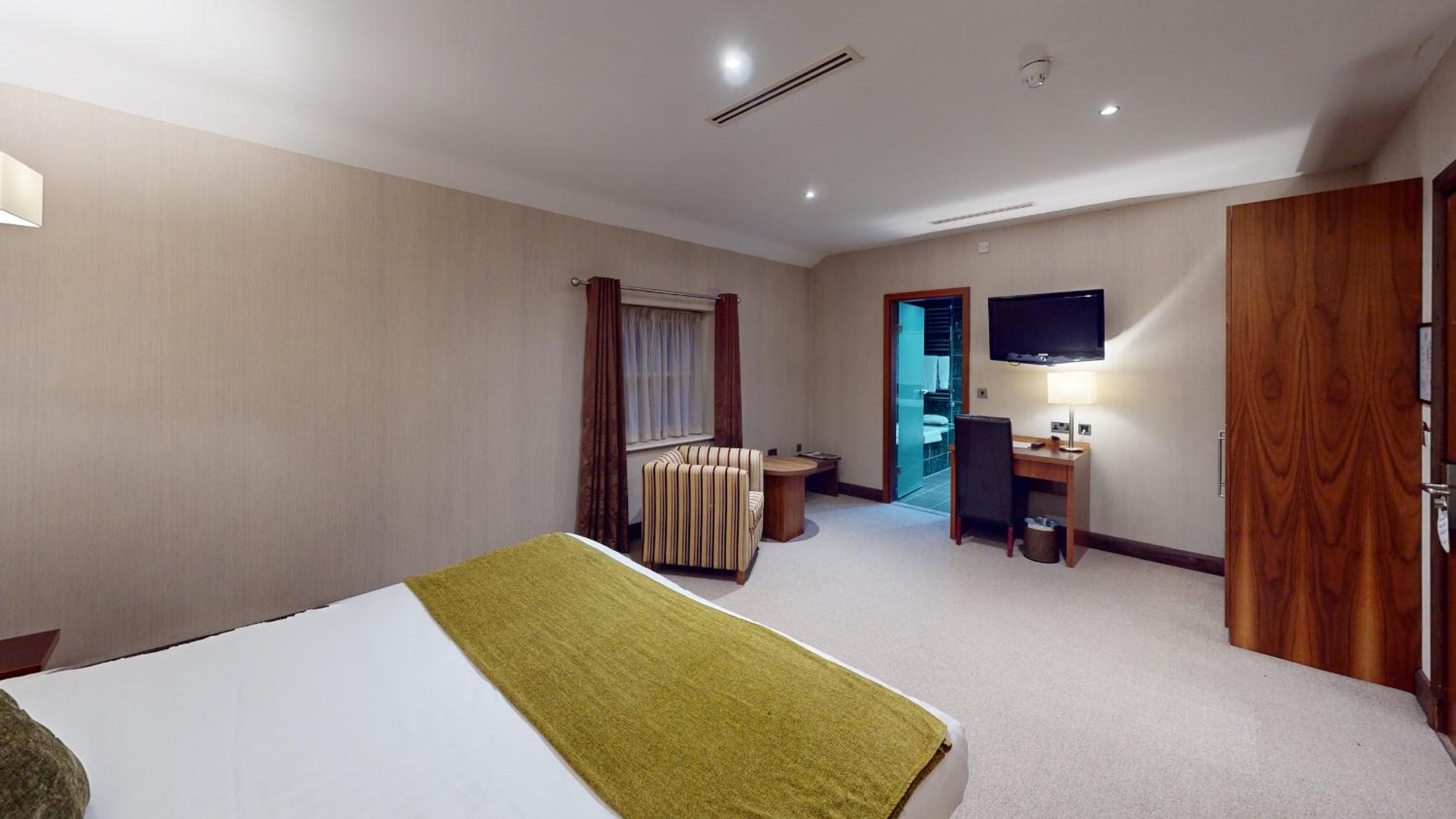 Executive Double Room - Photo 6