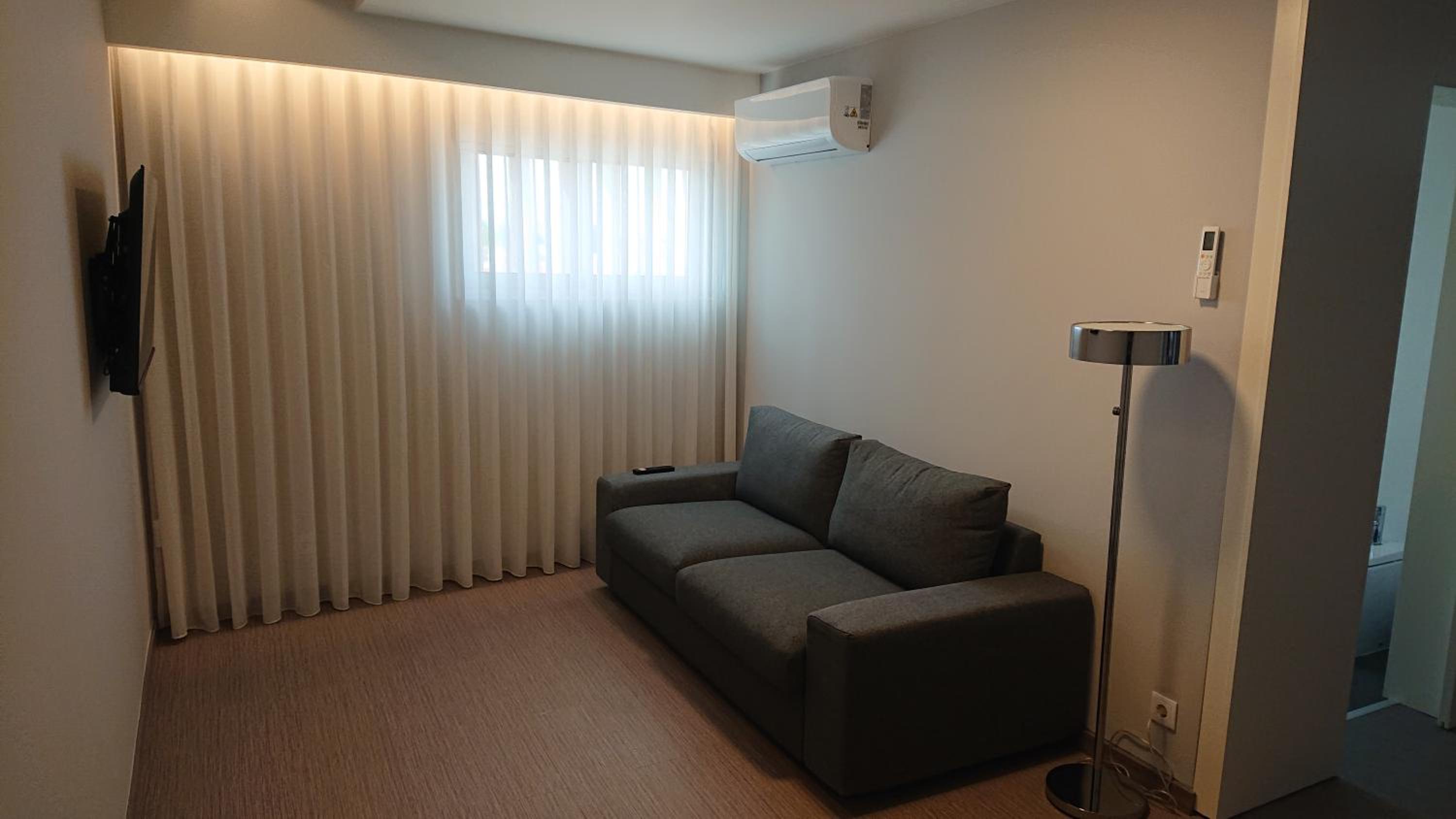 Superior Suite - Photo 5