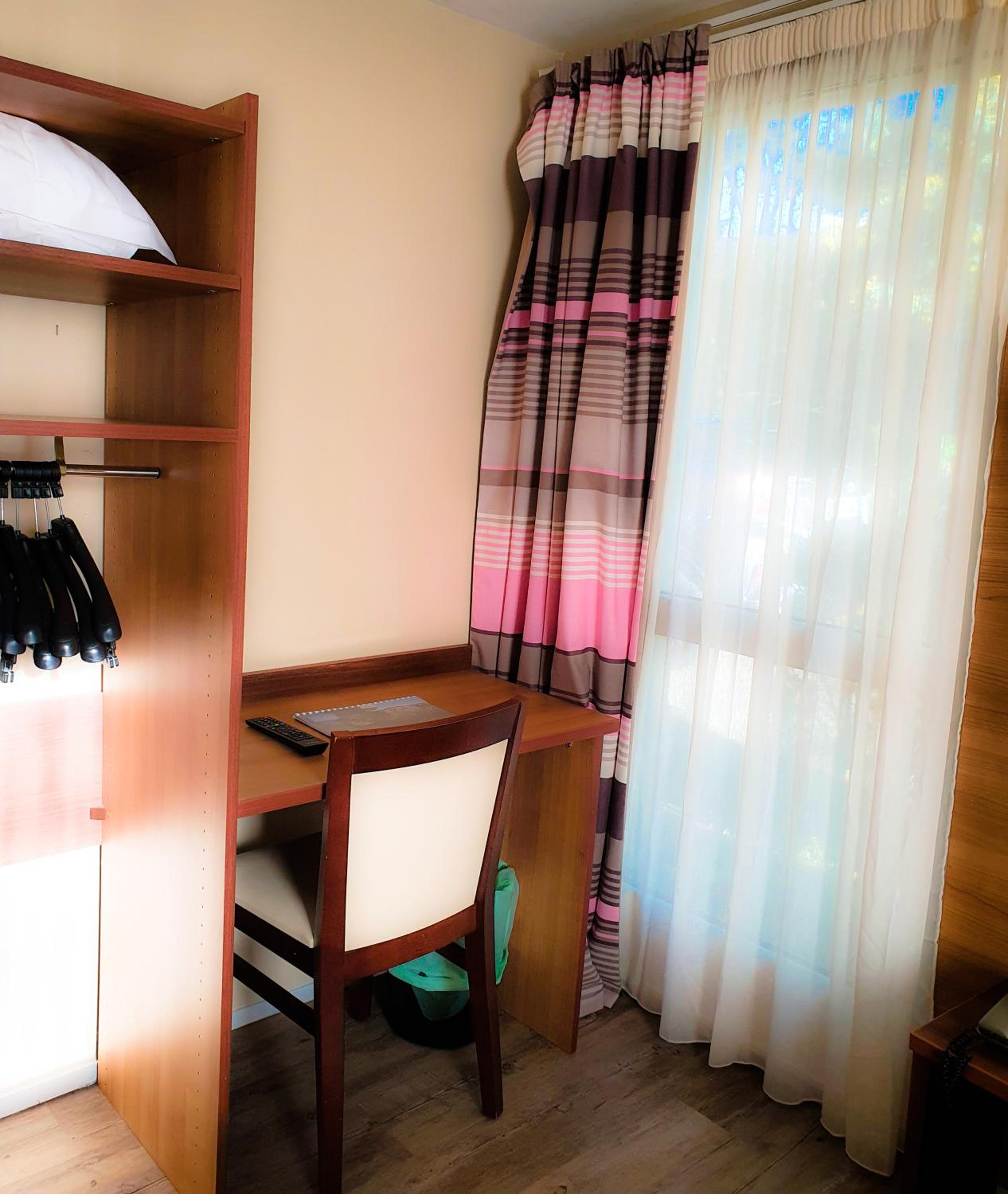 Double Room - Disability Access photo 1