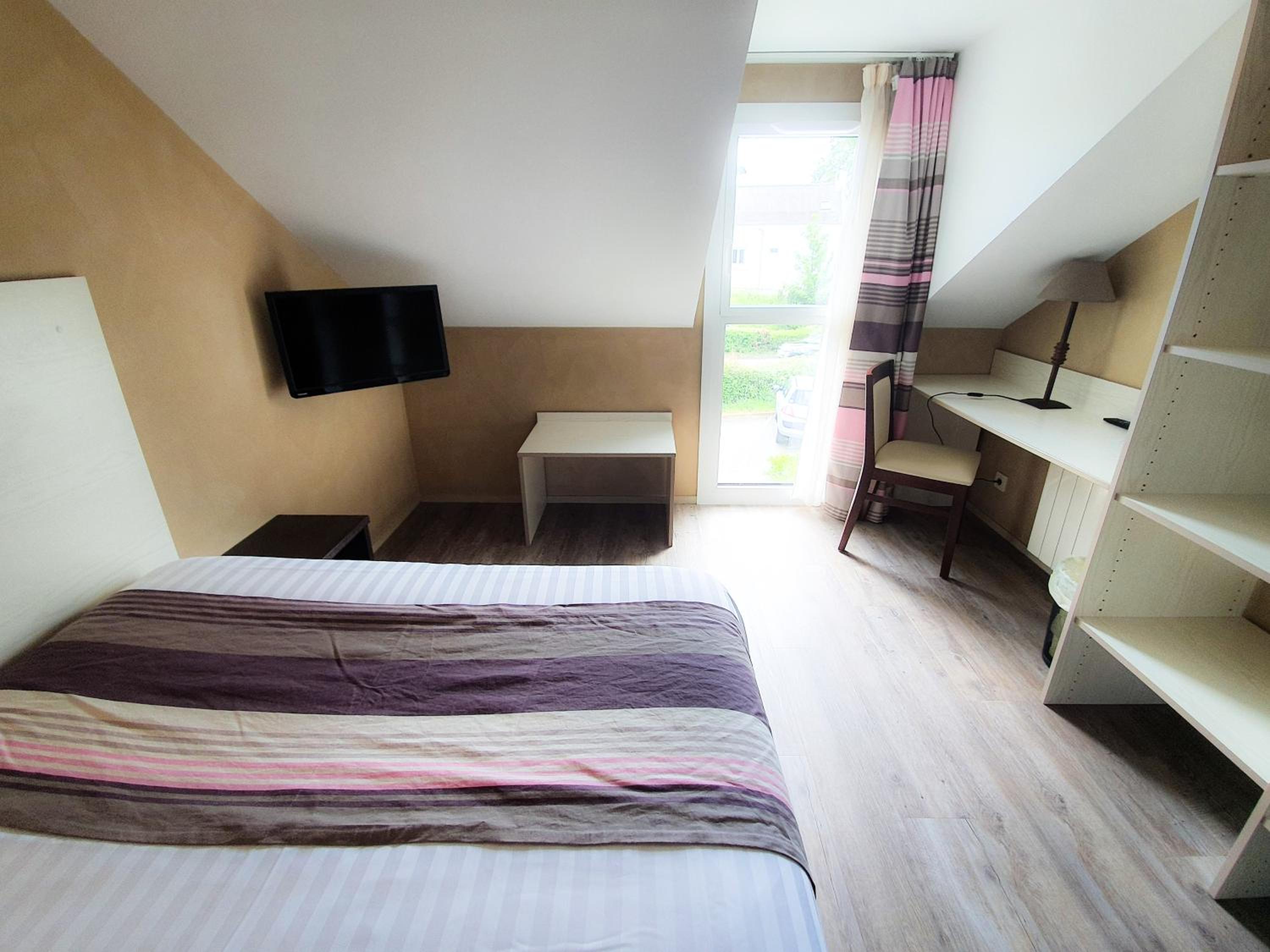 Small Double Room photo 2