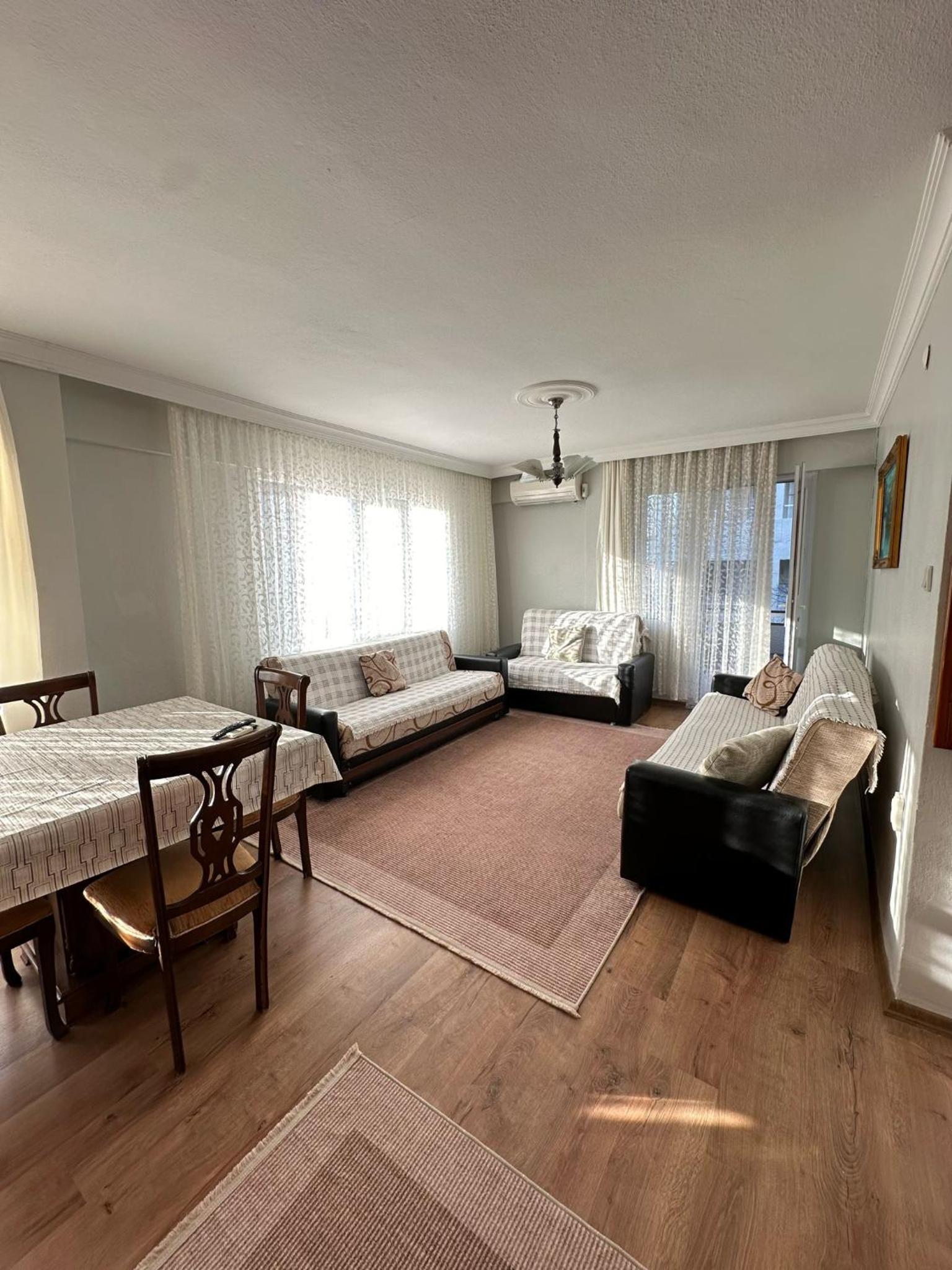 Deluxe Two-Bedroom Apartment