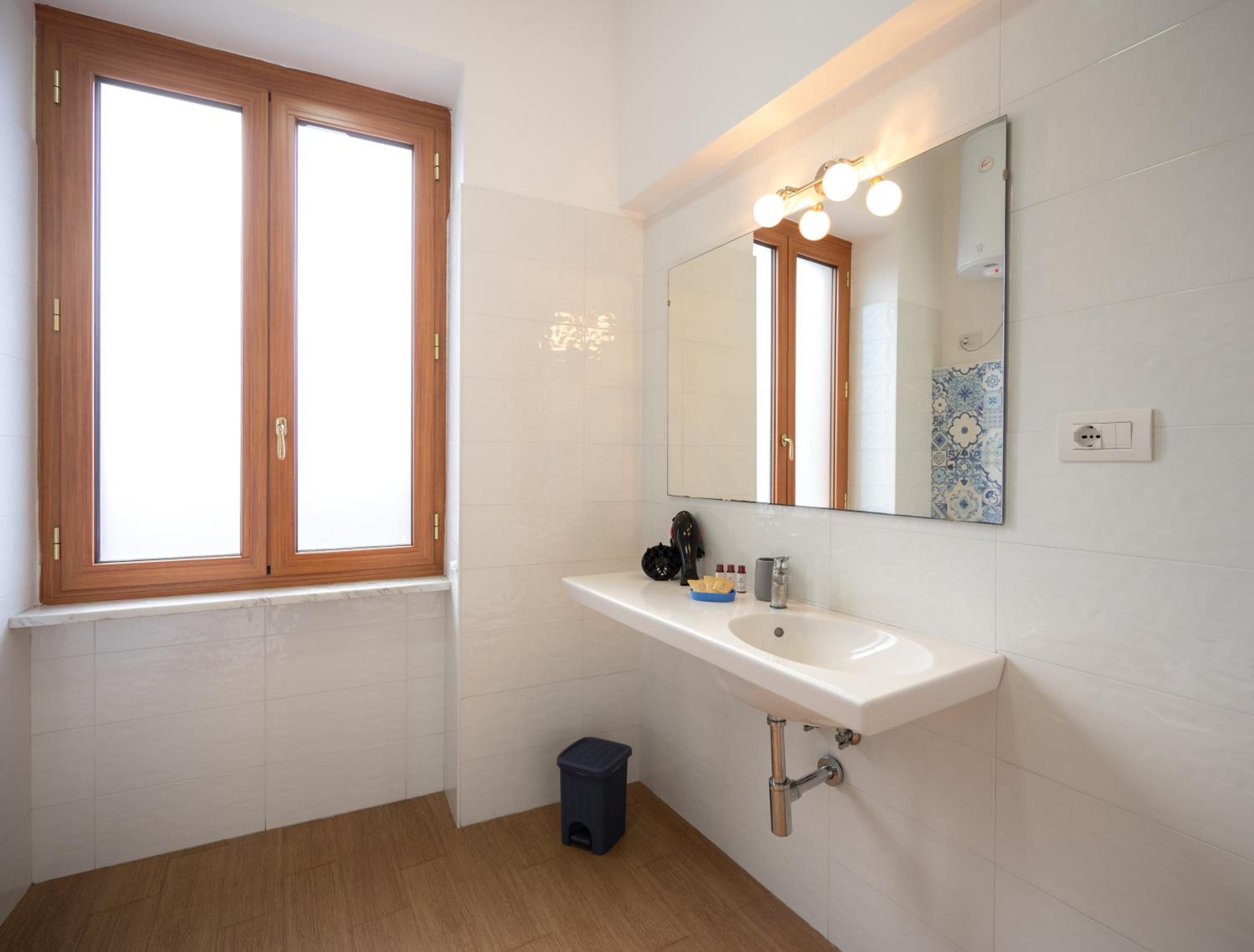Luxury Quadruple Room photo 2