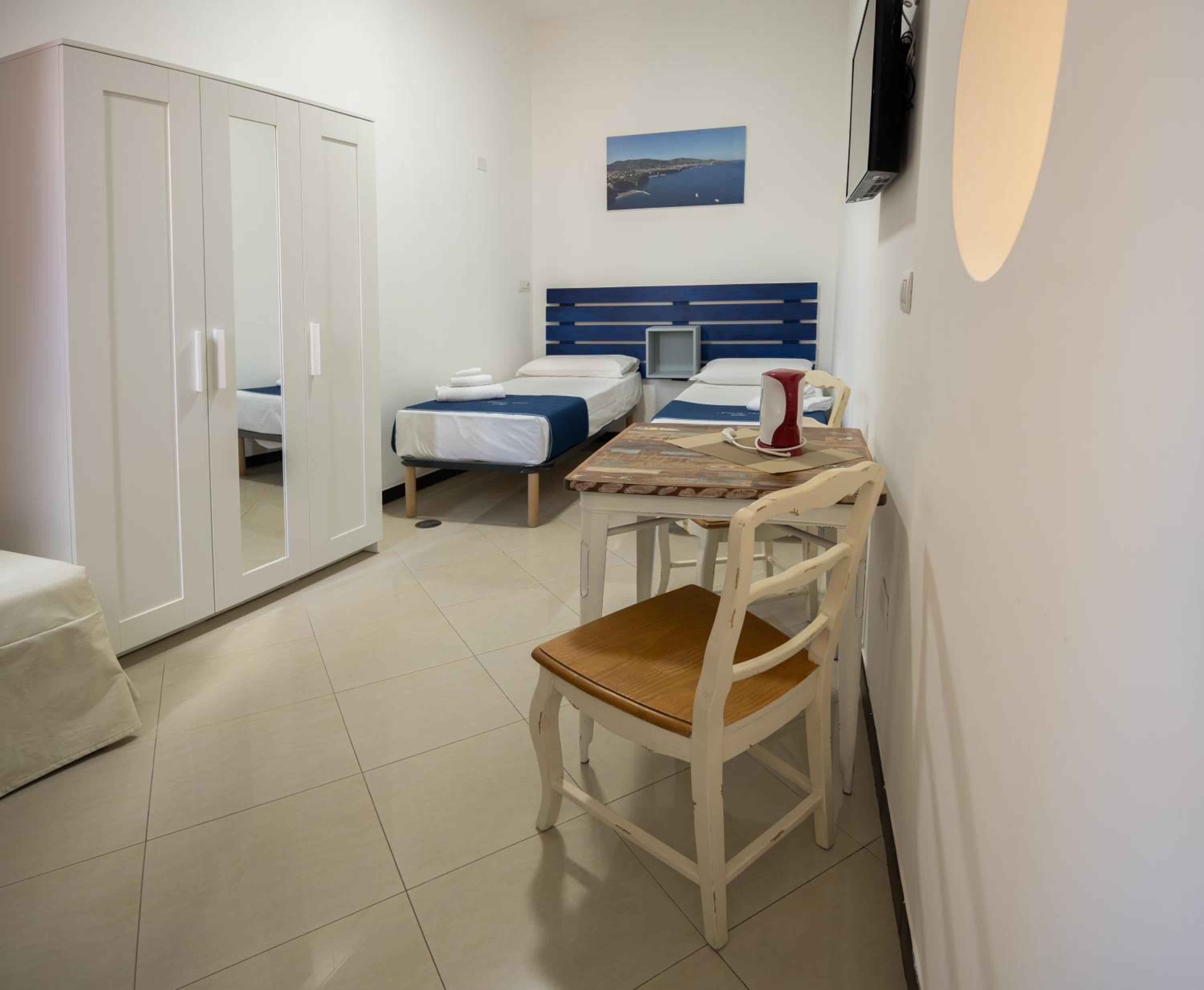 Deluxe Quadruple Room photo 2