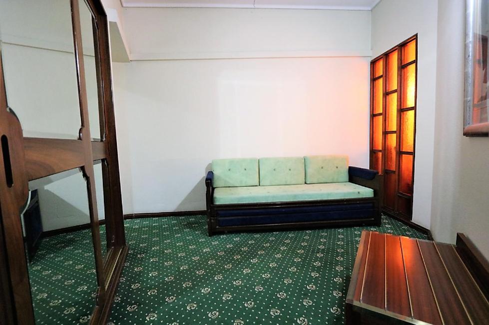 Standard Suite - Photo 2