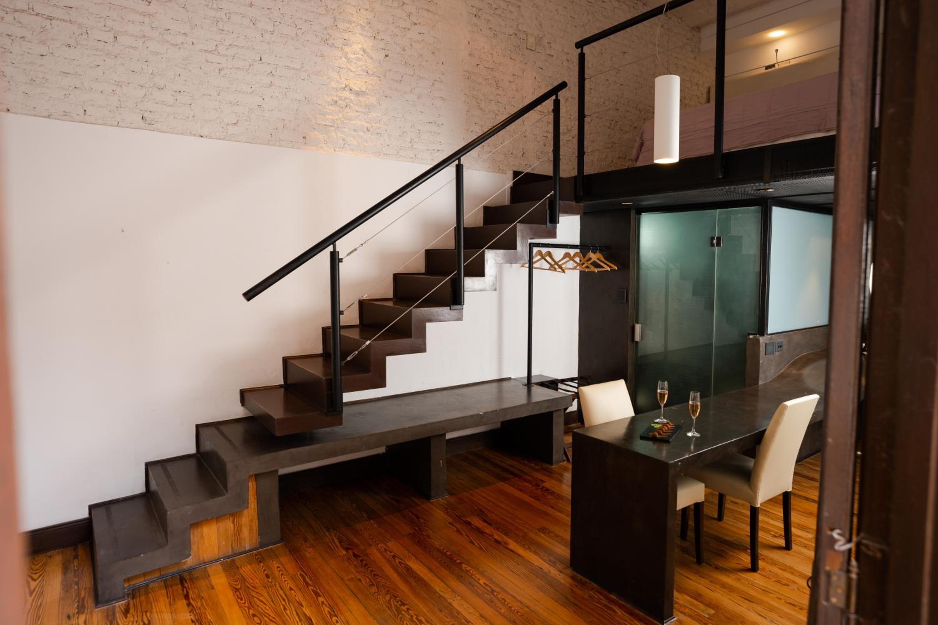 Standard Loft