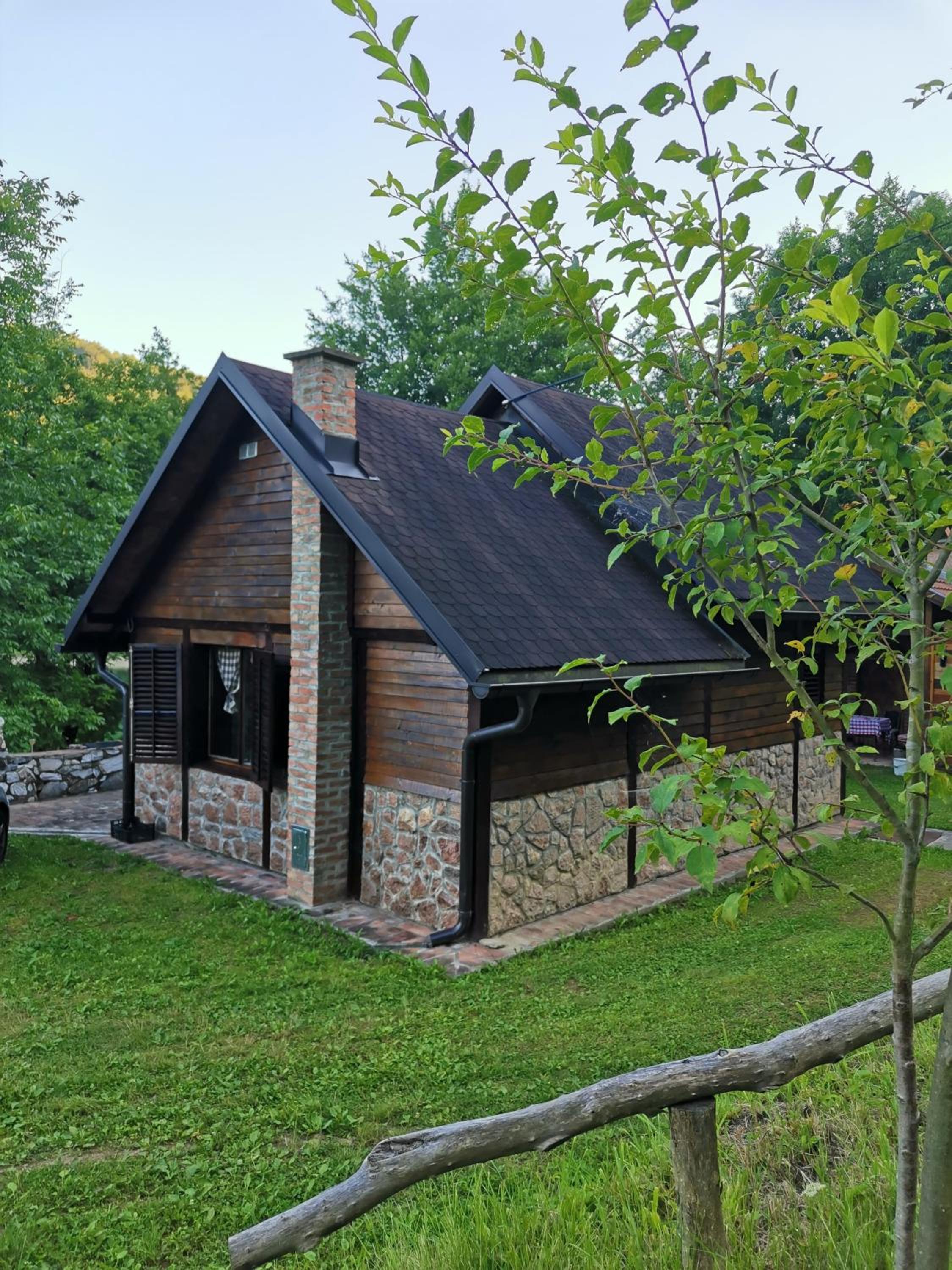 One-Bedroom House photo 1