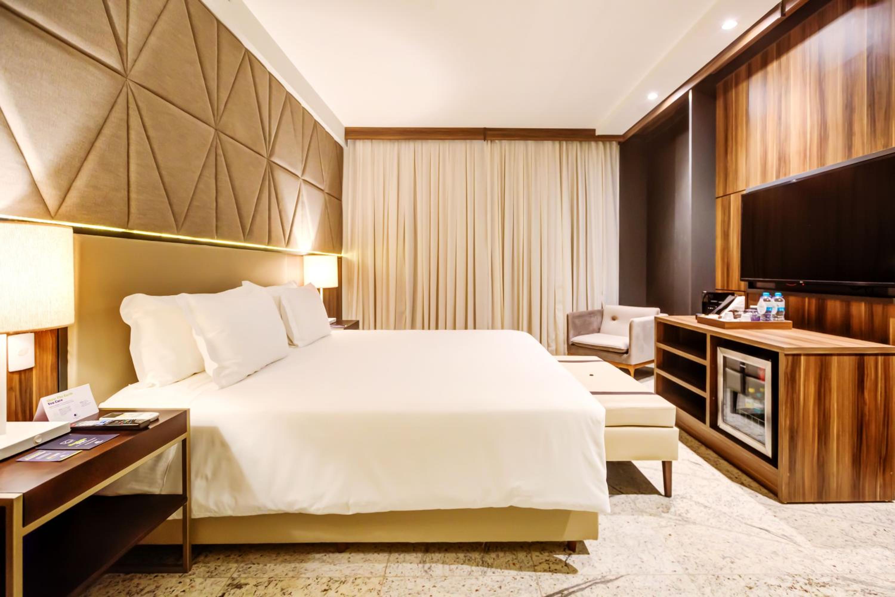 Suite with Pool View