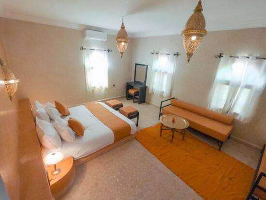Double Room - Photo 7