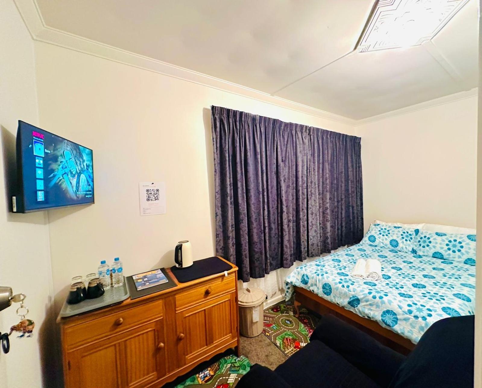 Small Double Room photo 2