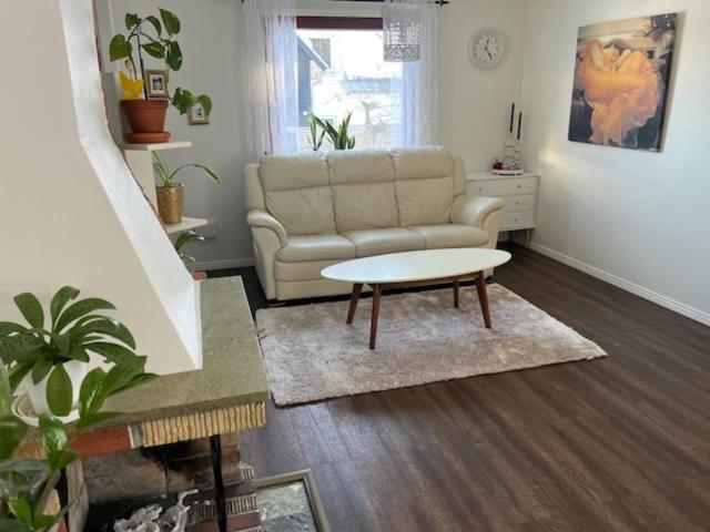 Apartment photo 2