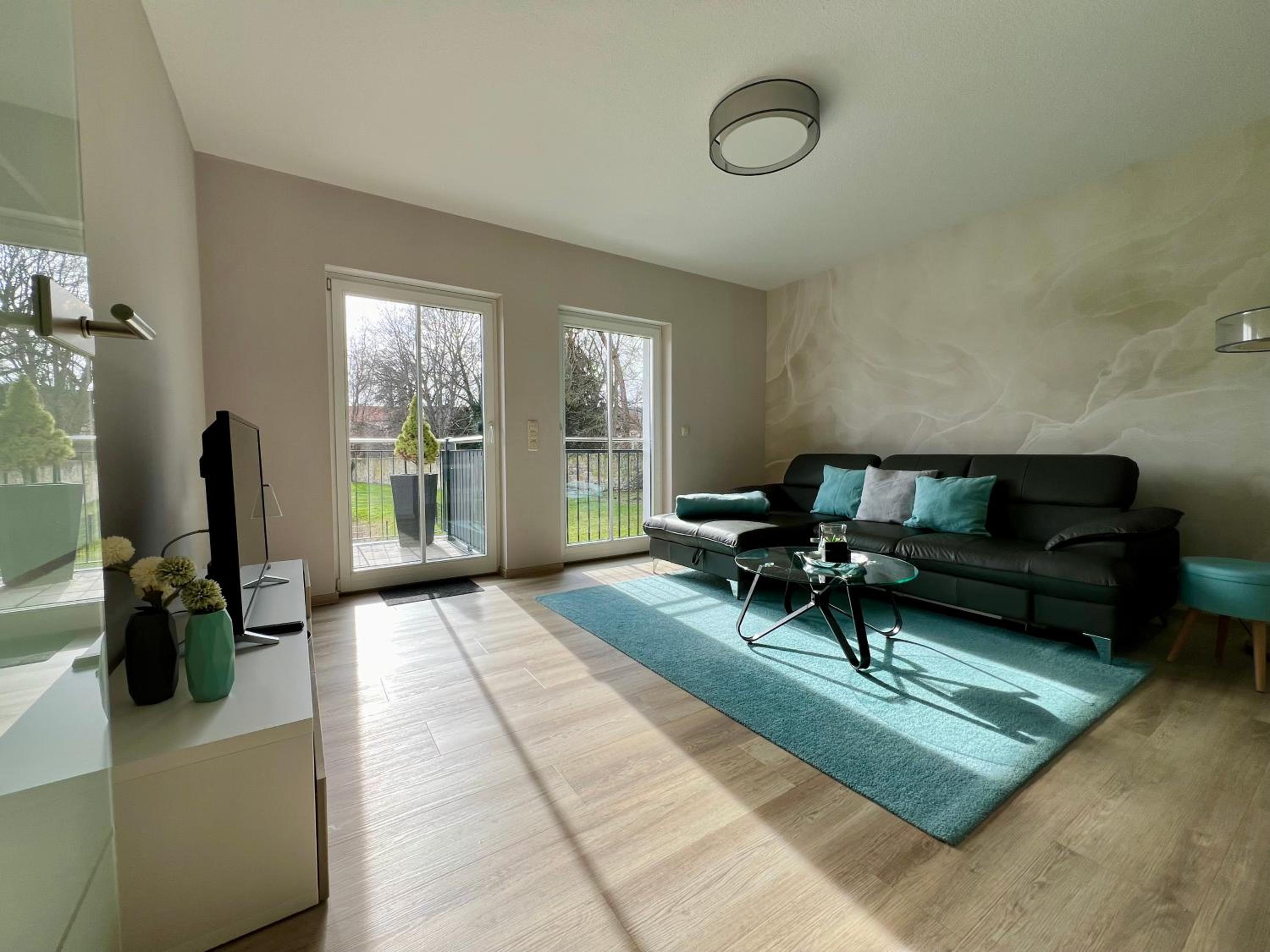 Apartment with Balcony photo 1