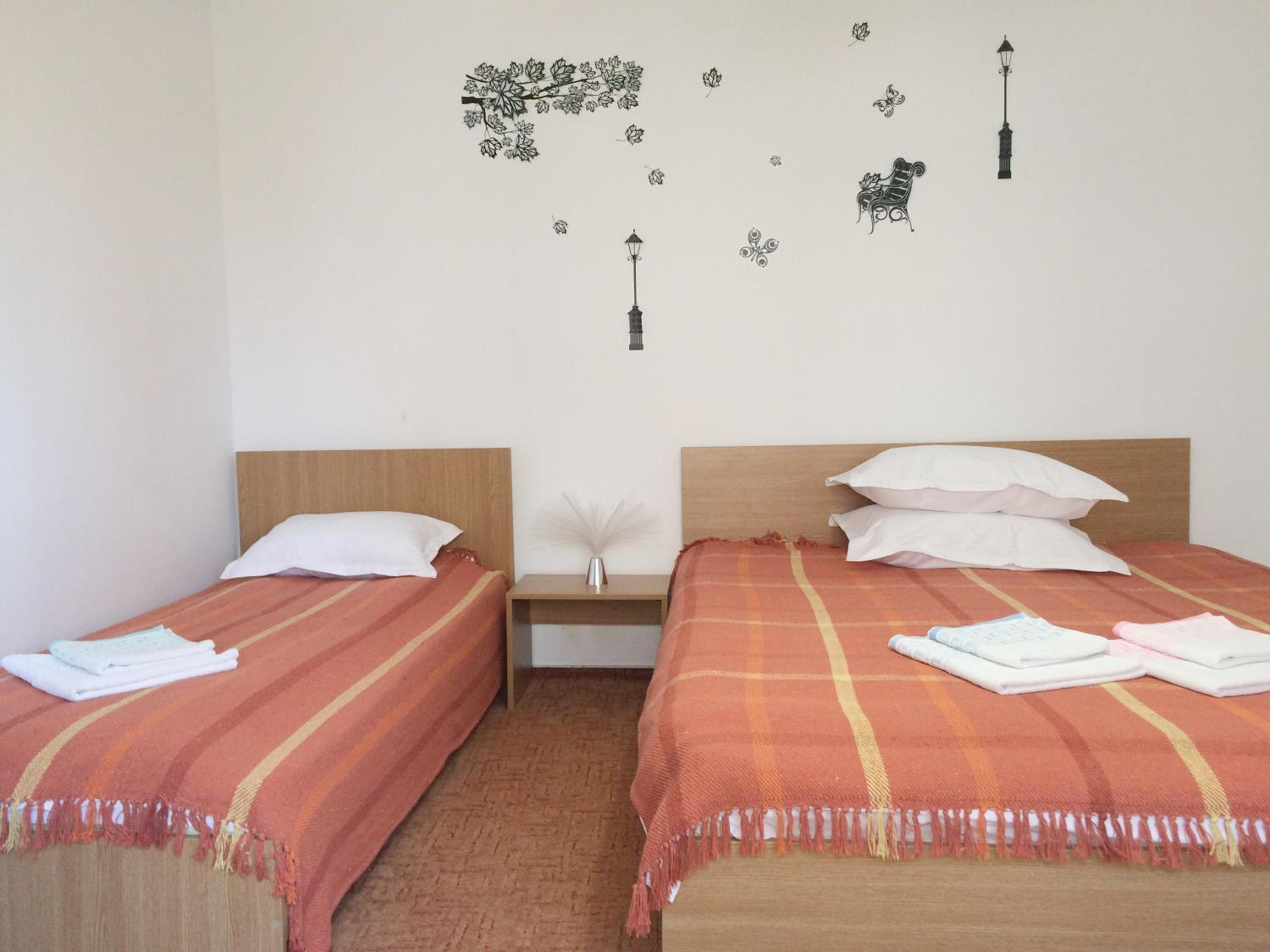 Triple Room with Private Bathroom - Photo 1