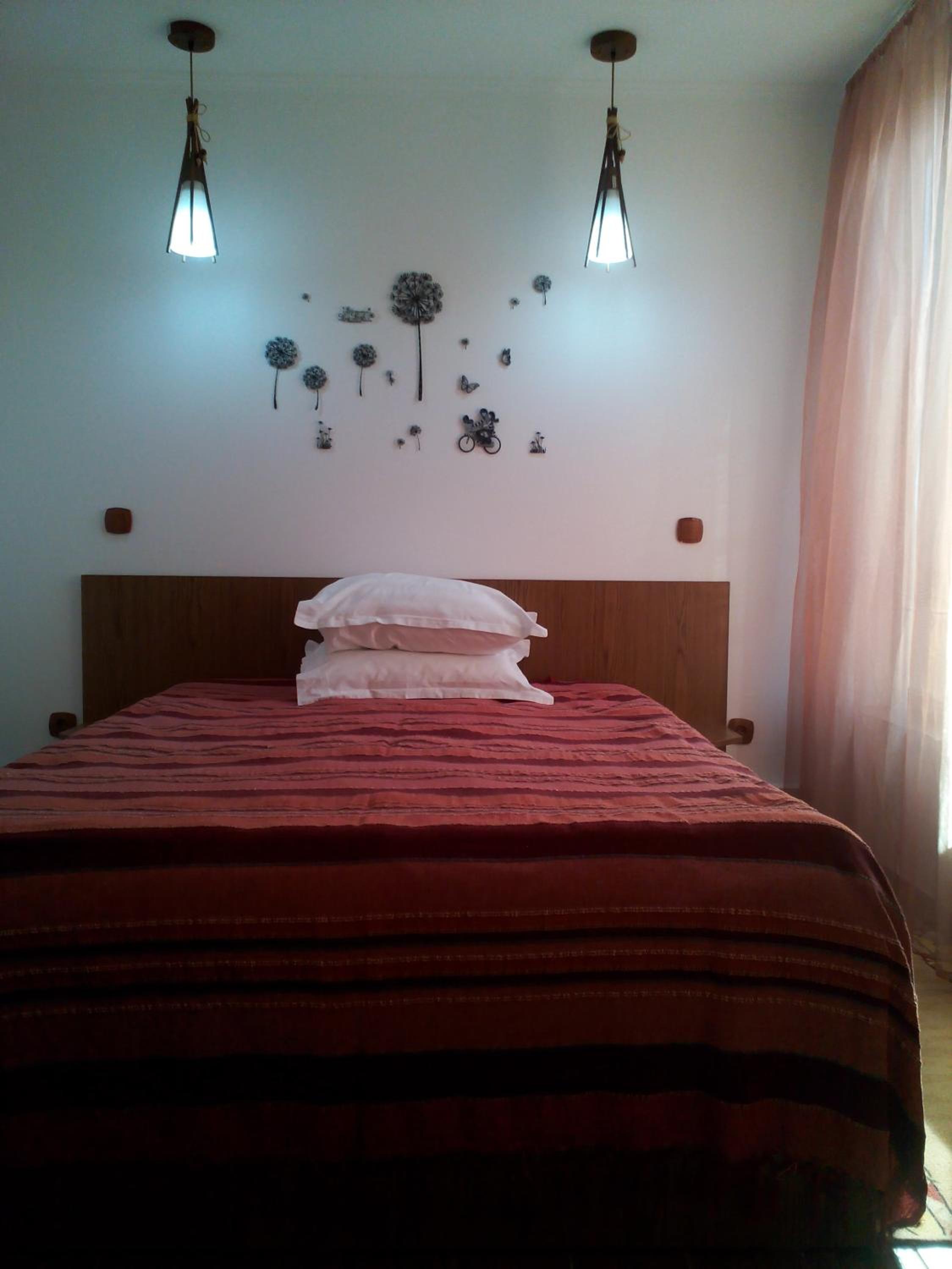Double Room - Photo 8