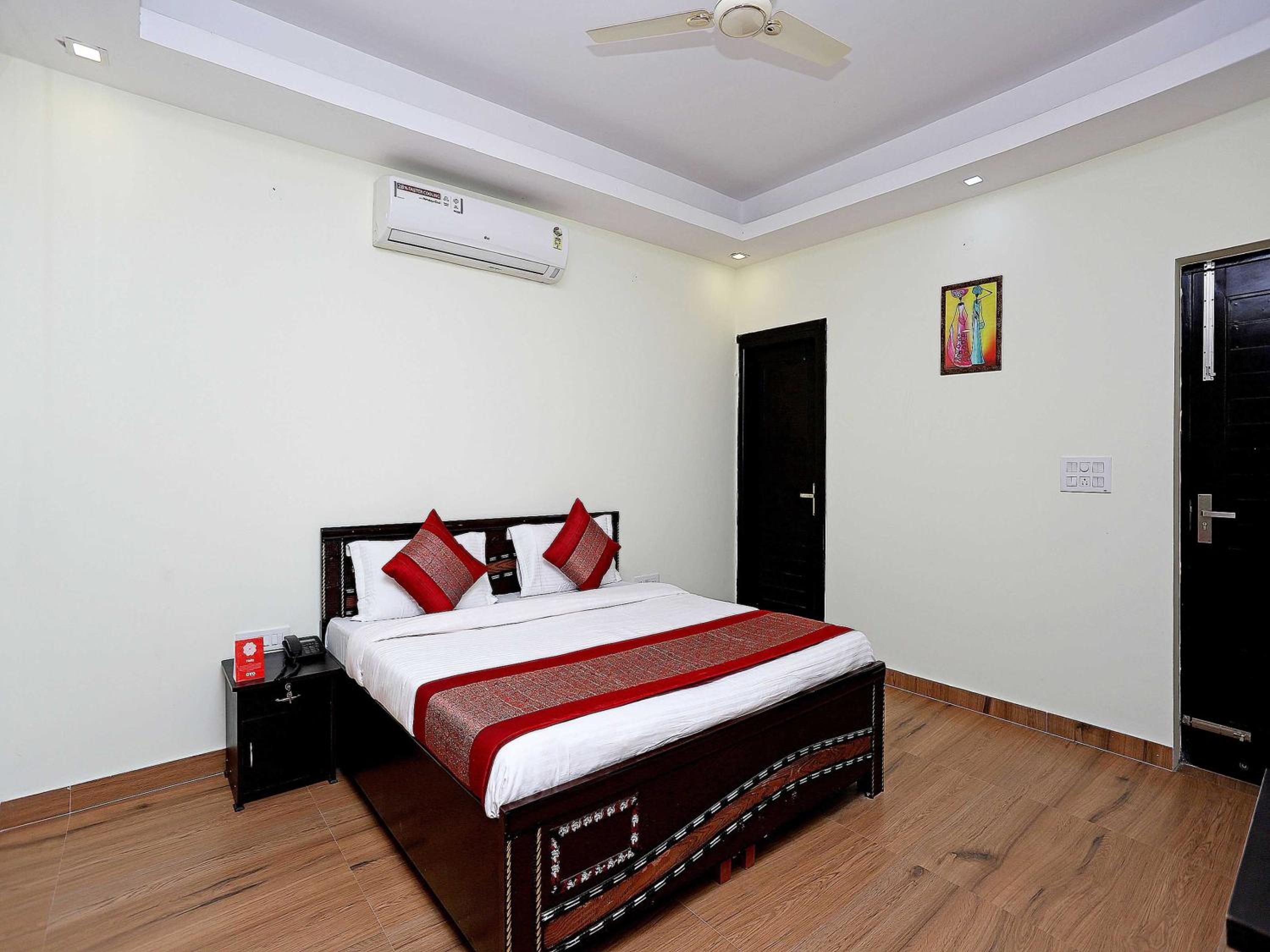 Standard Double Room photo 2