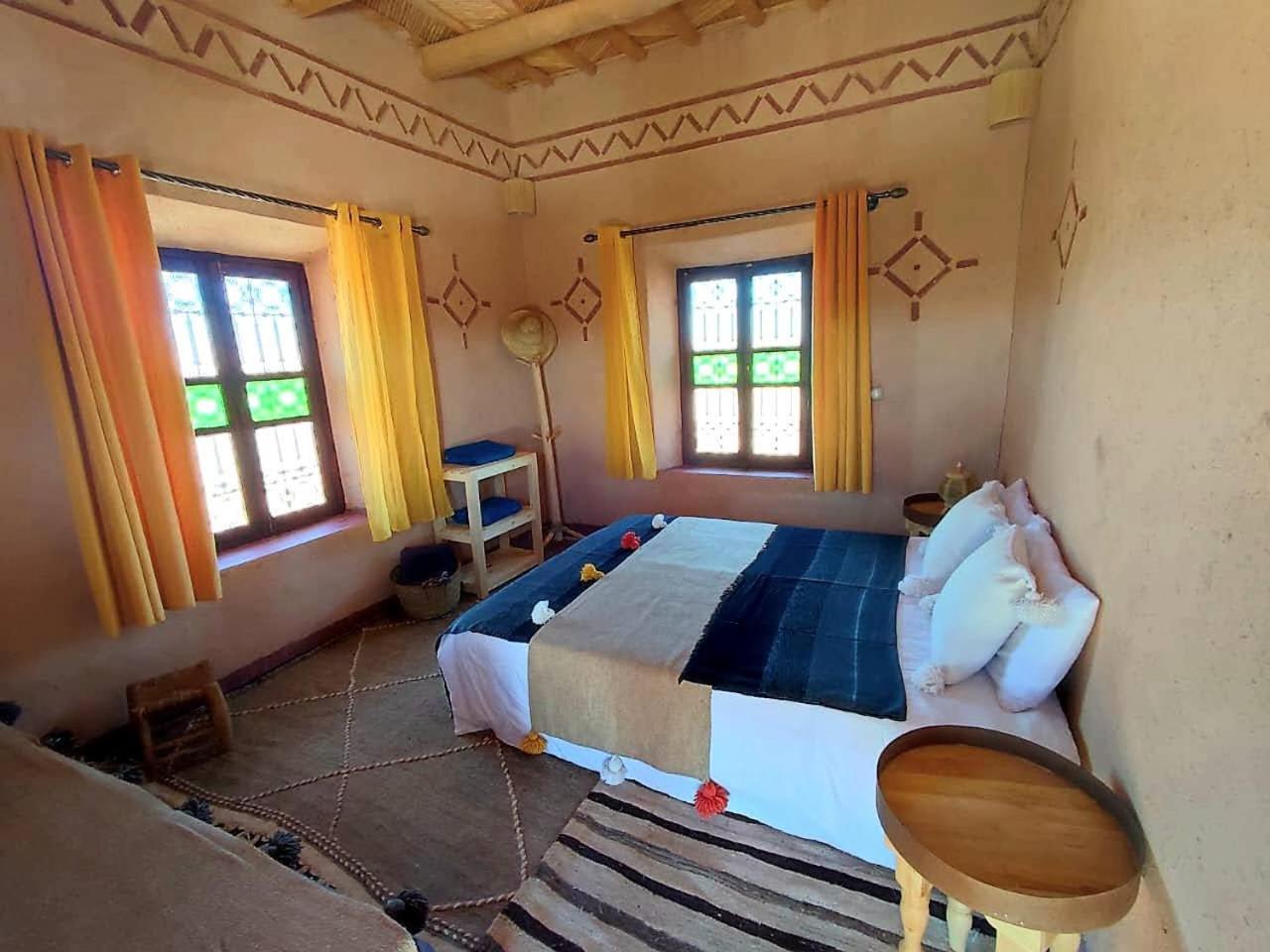Twin Room with Mountain View