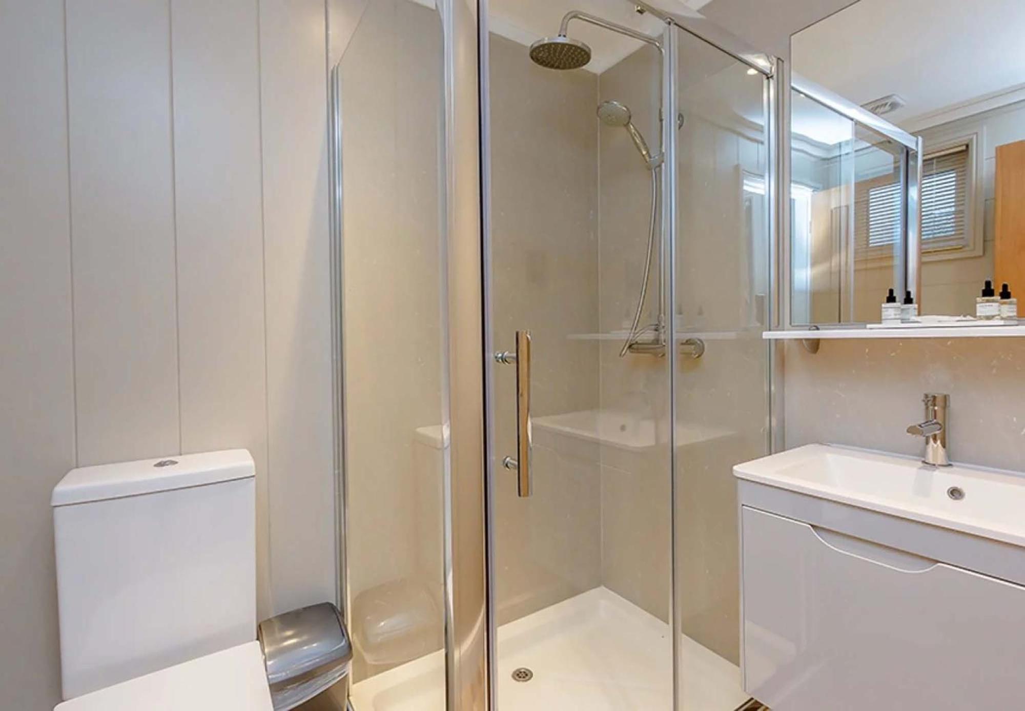 Pet friendly Classic Hot Tub Lodge 3 bed photo 3