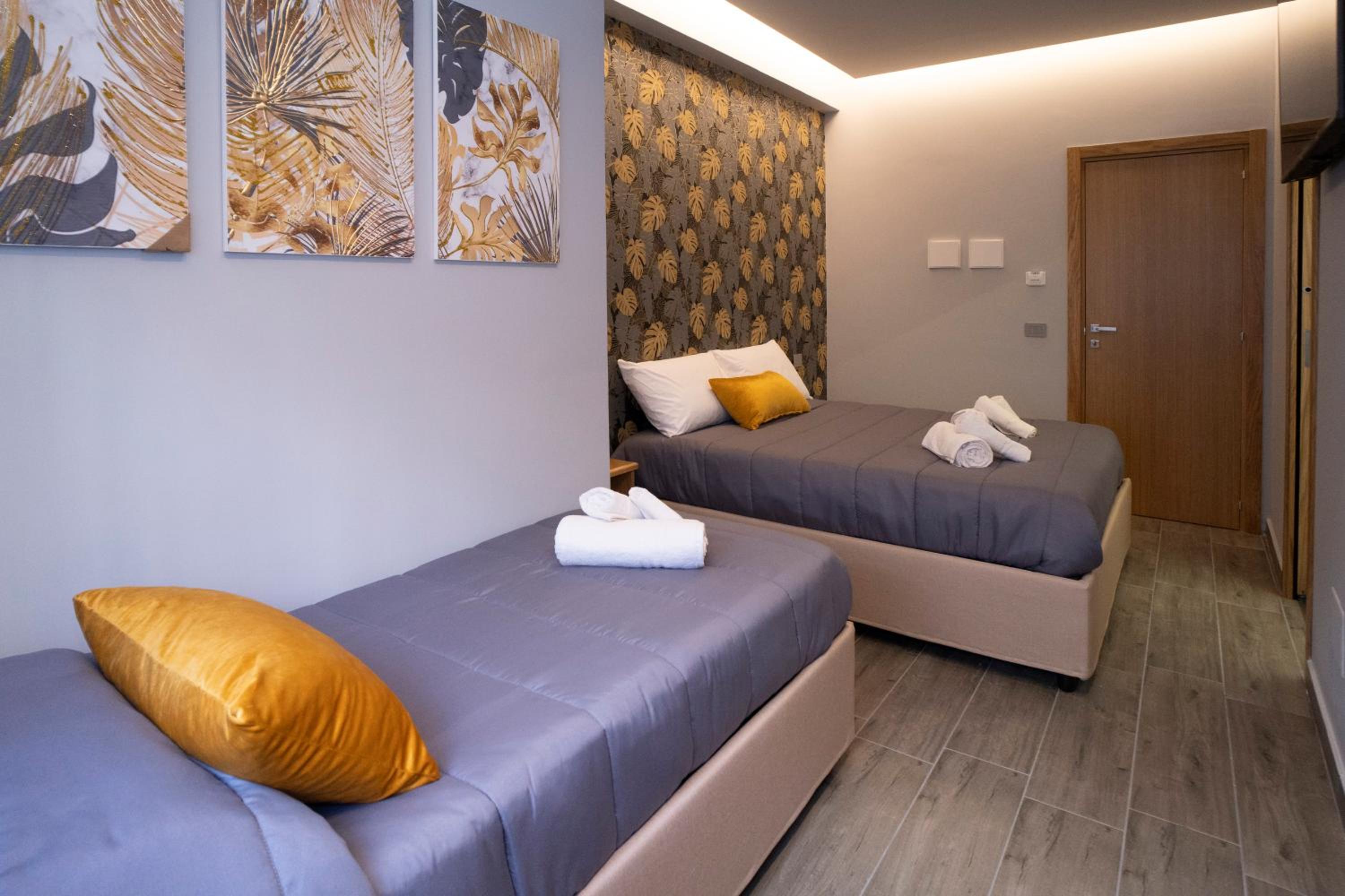Deluxe Triple Room