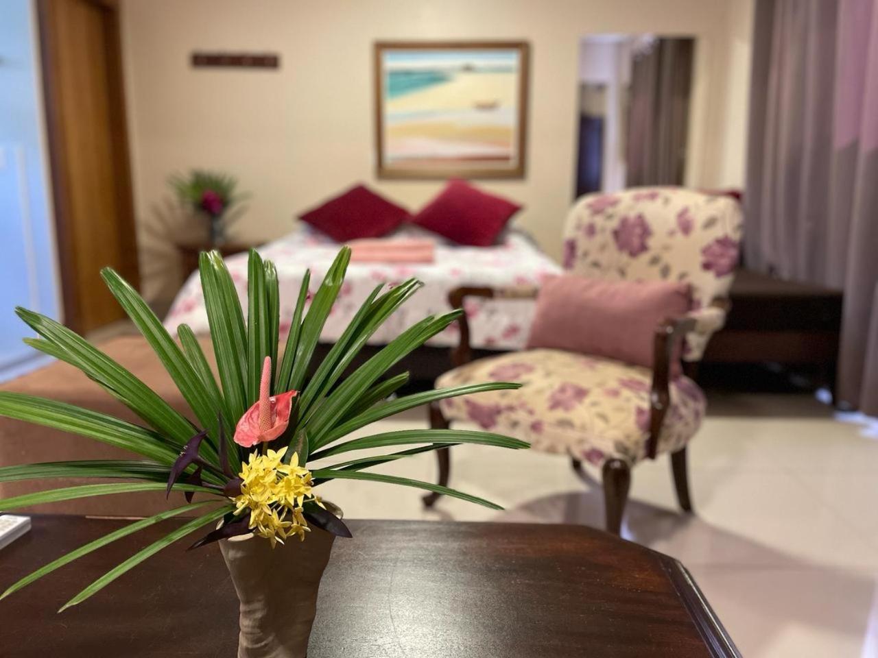 Suite with Garden View - Photo 2