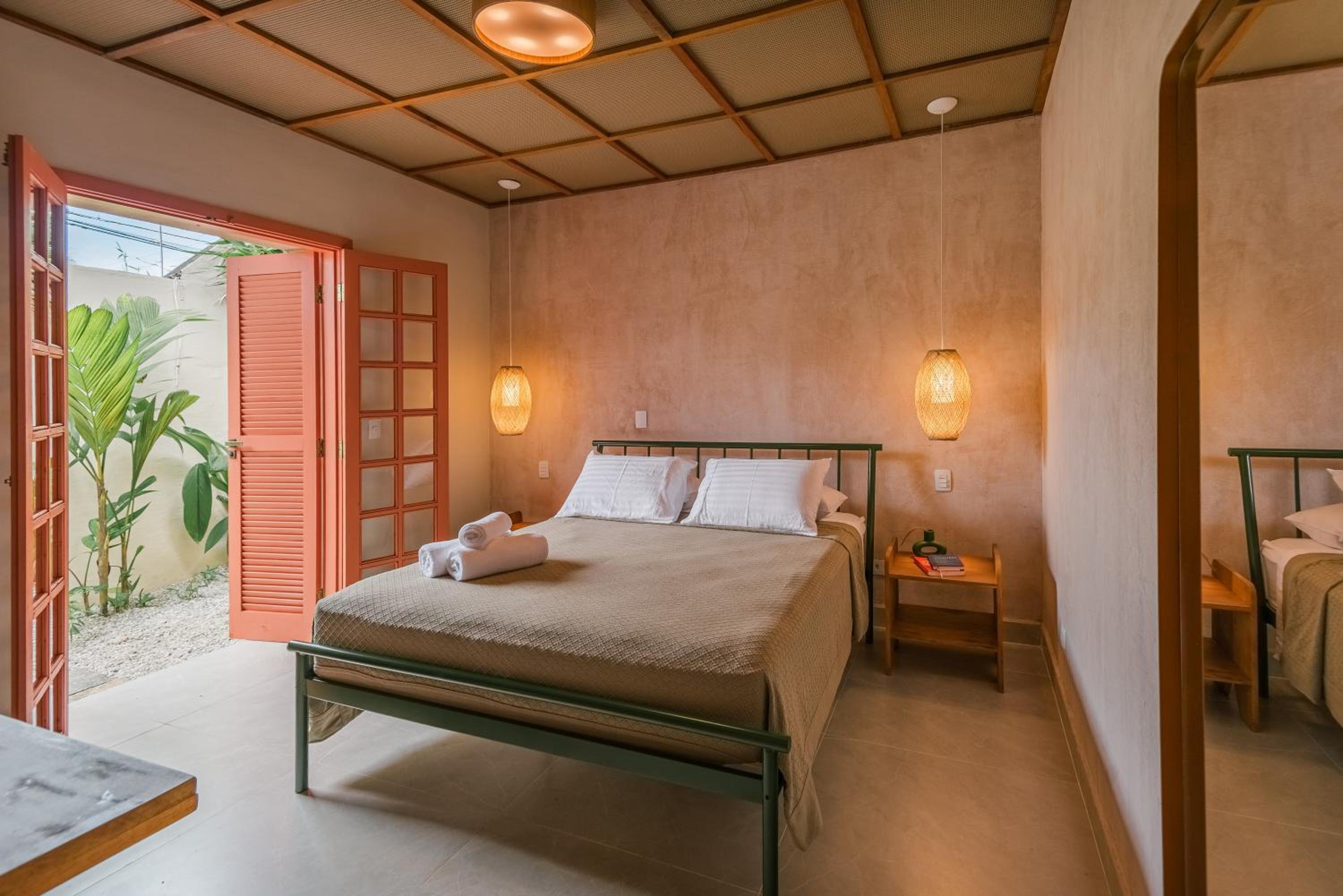 Queen Suite with Spa Bath