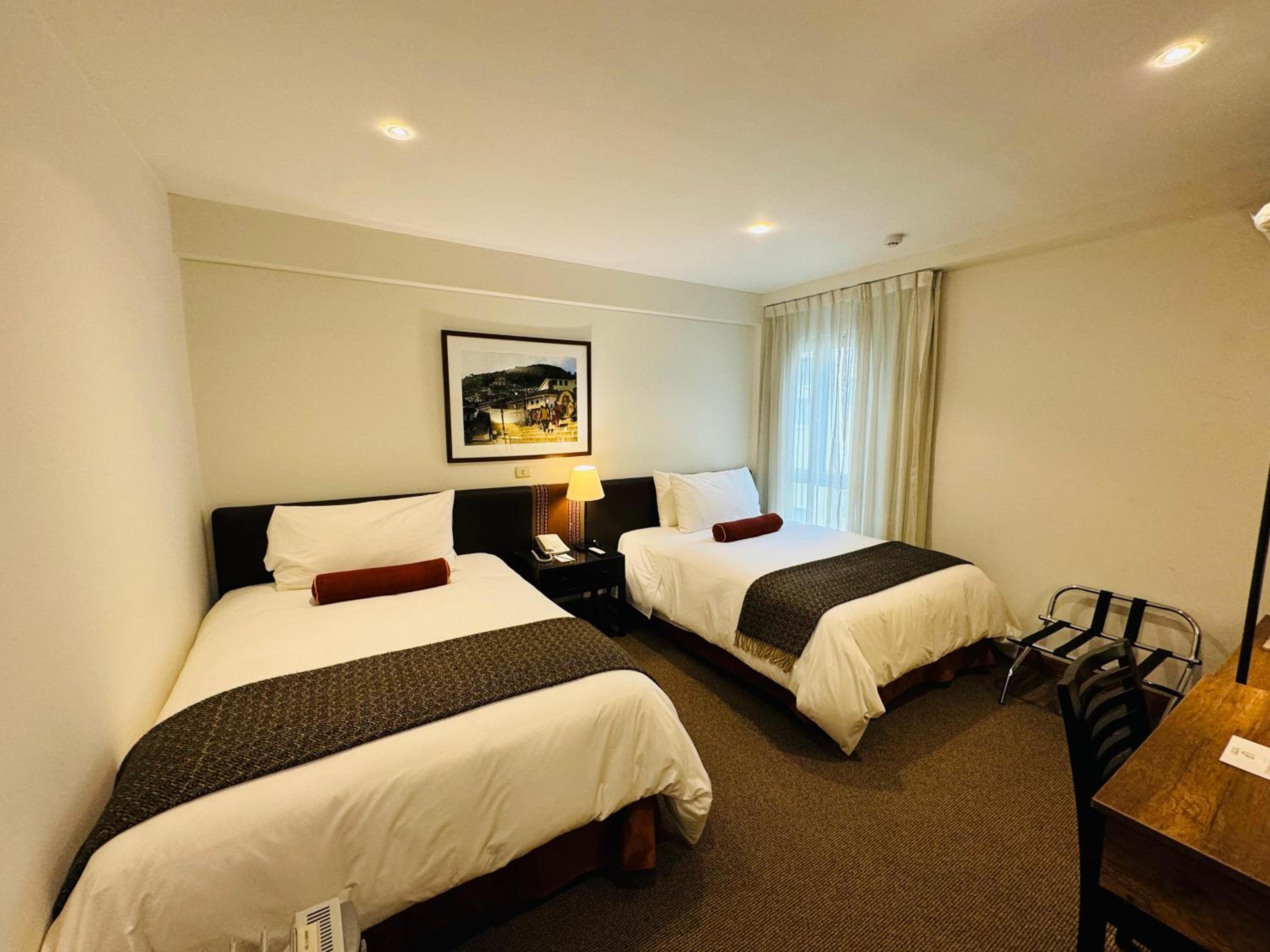 Superior Double Room with Two Double Beds - Photo 2