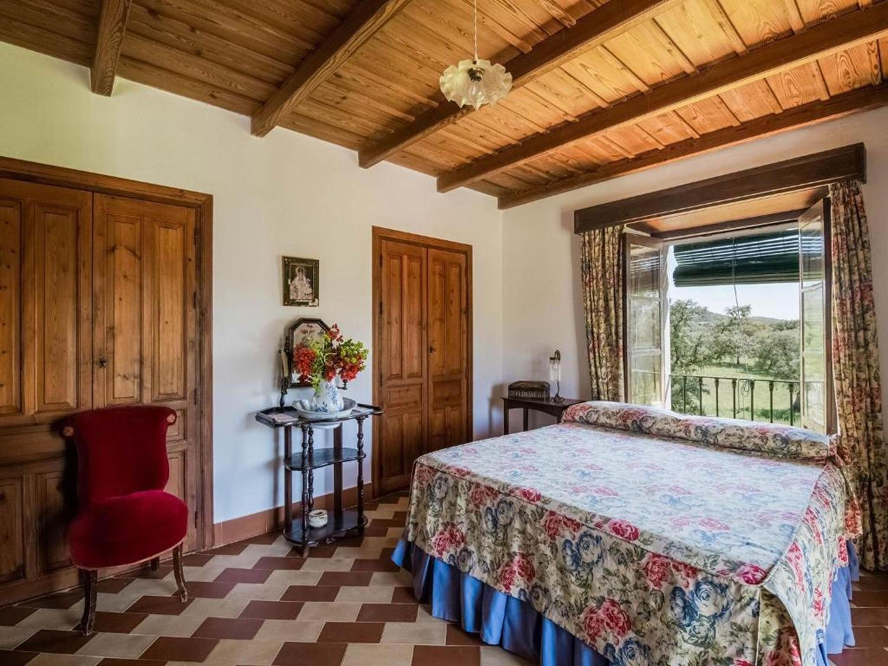 Casa de Seis Habitaciones