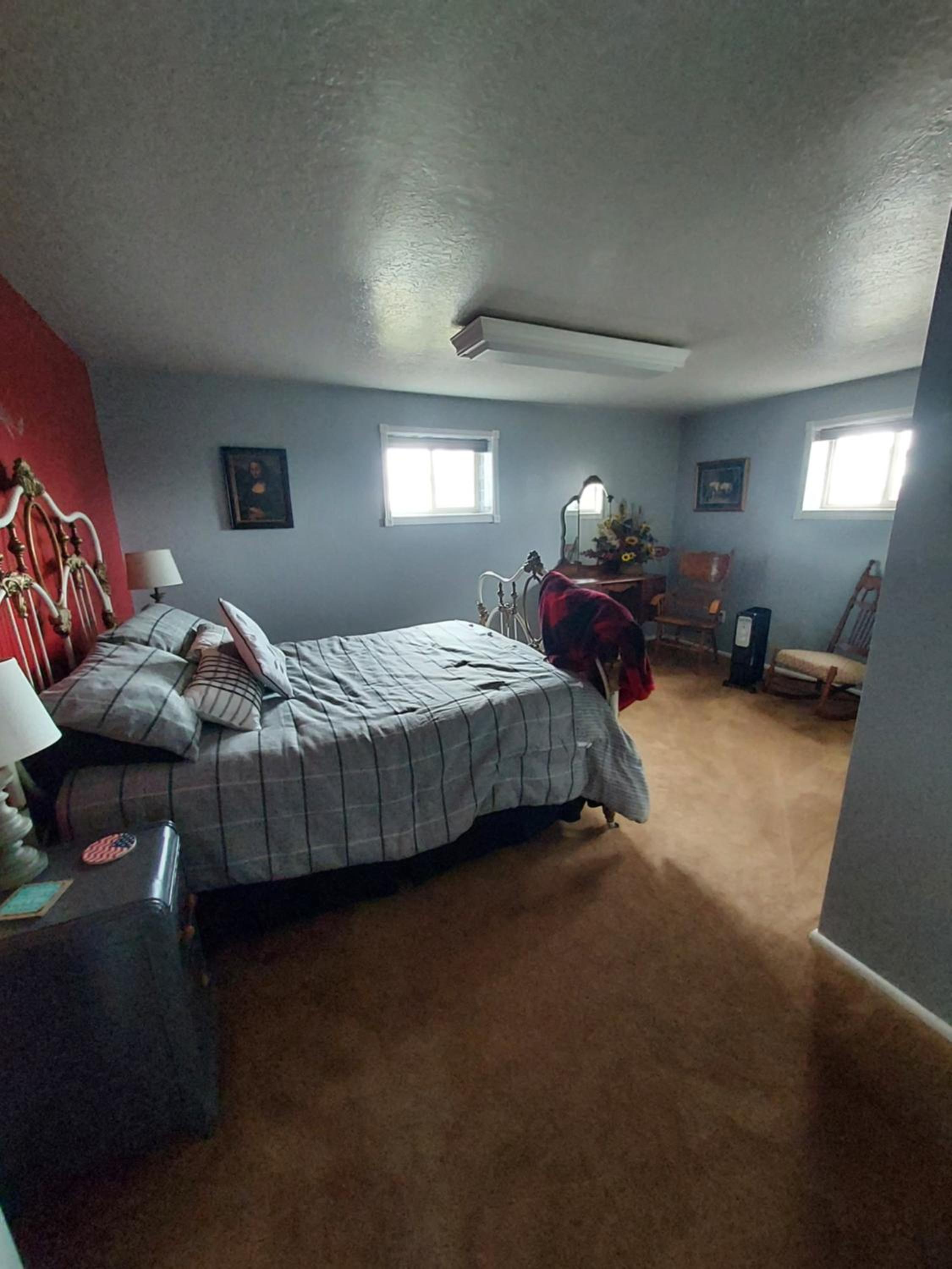 Family Room - Photo 3