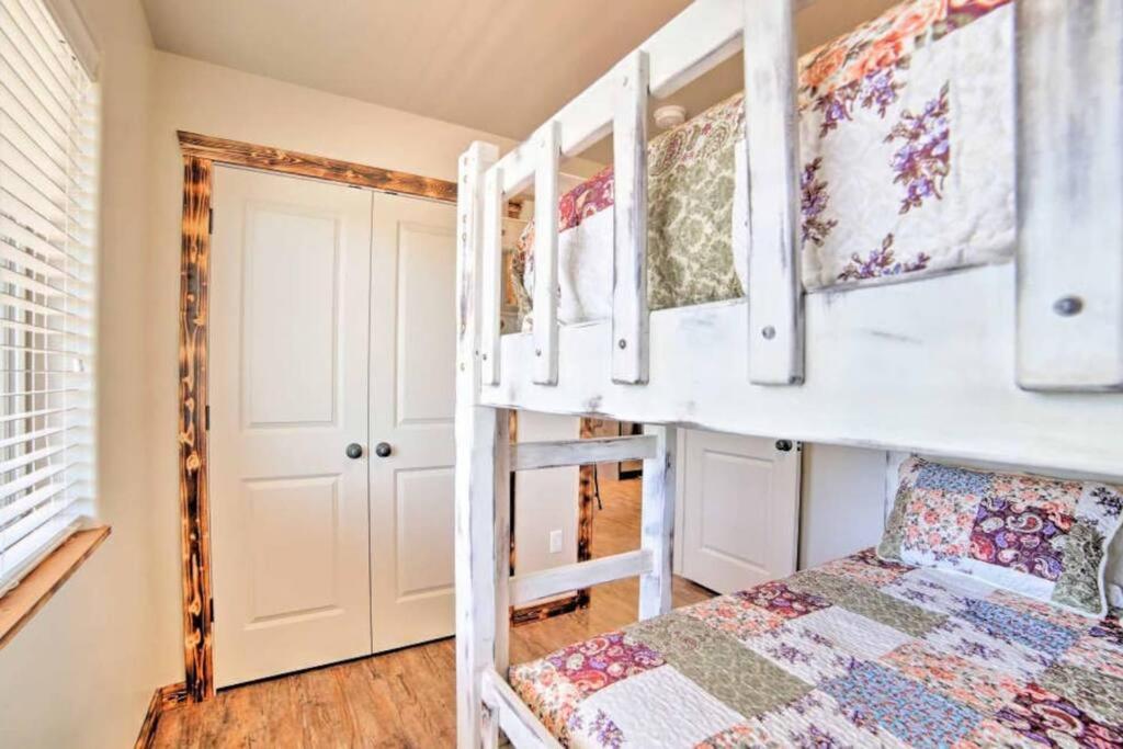 Two-Bedroom House photo 1