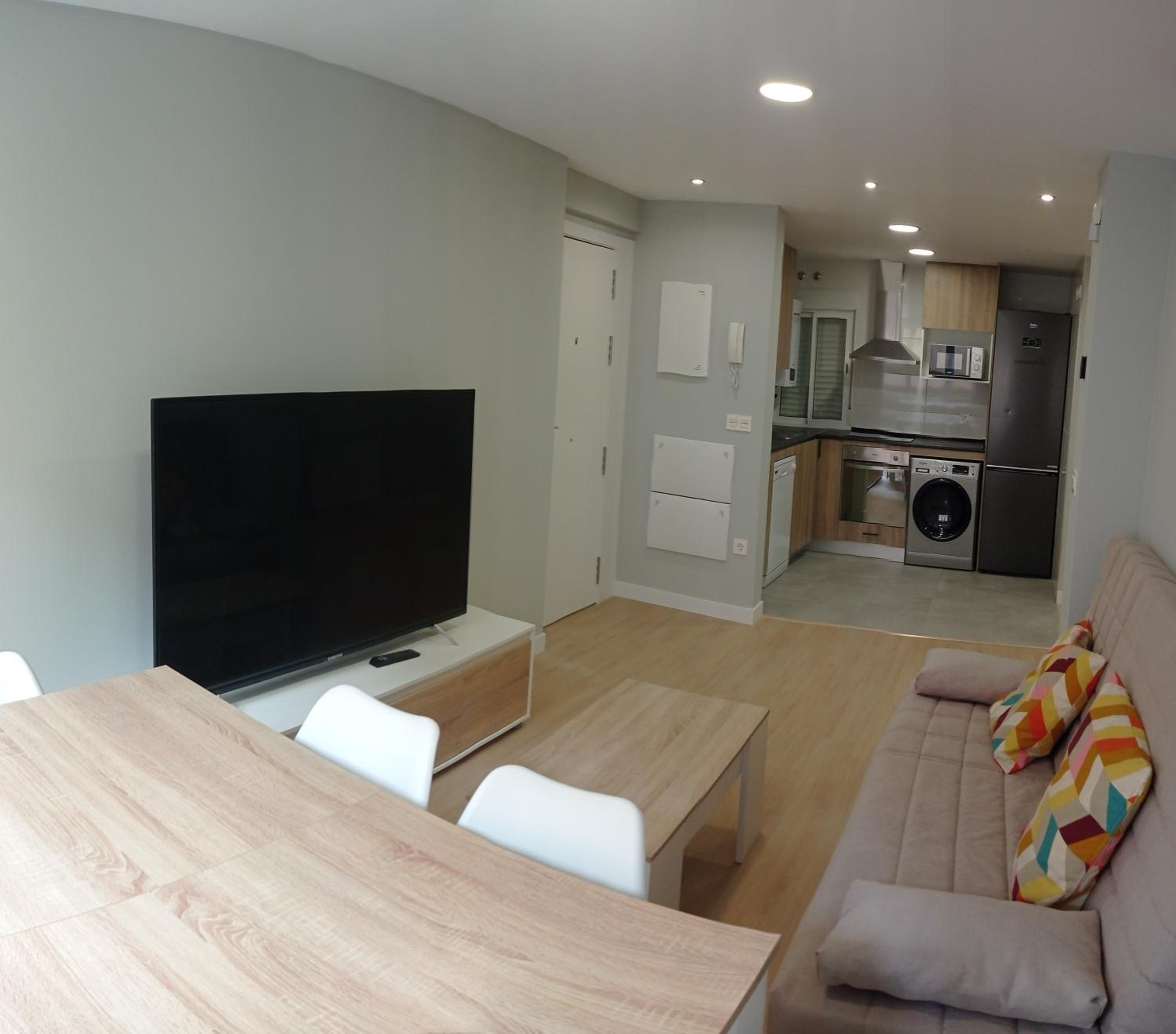 Three-Bedroom Apartment photo 3