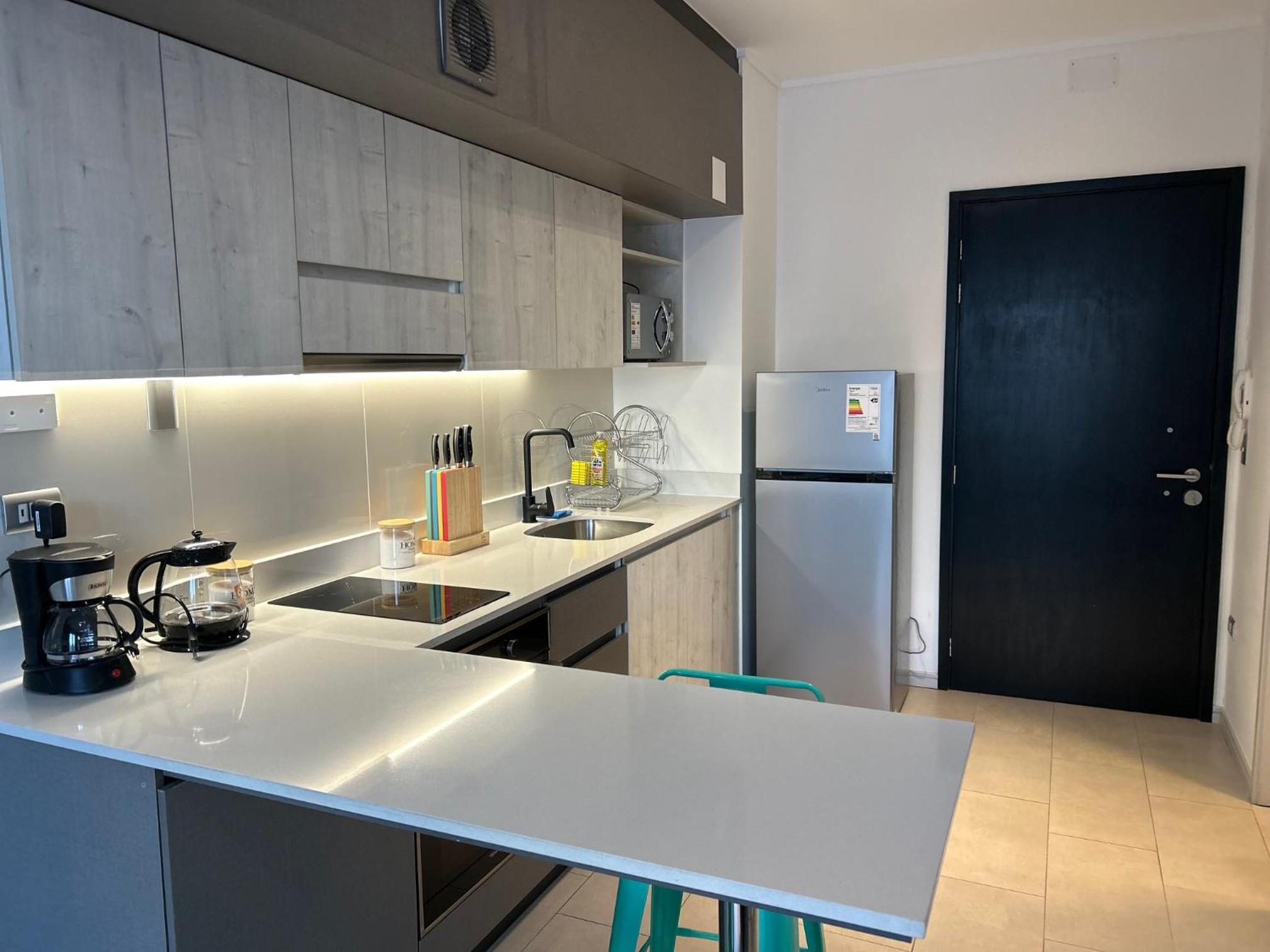One-Bedroom Apartment photo 2