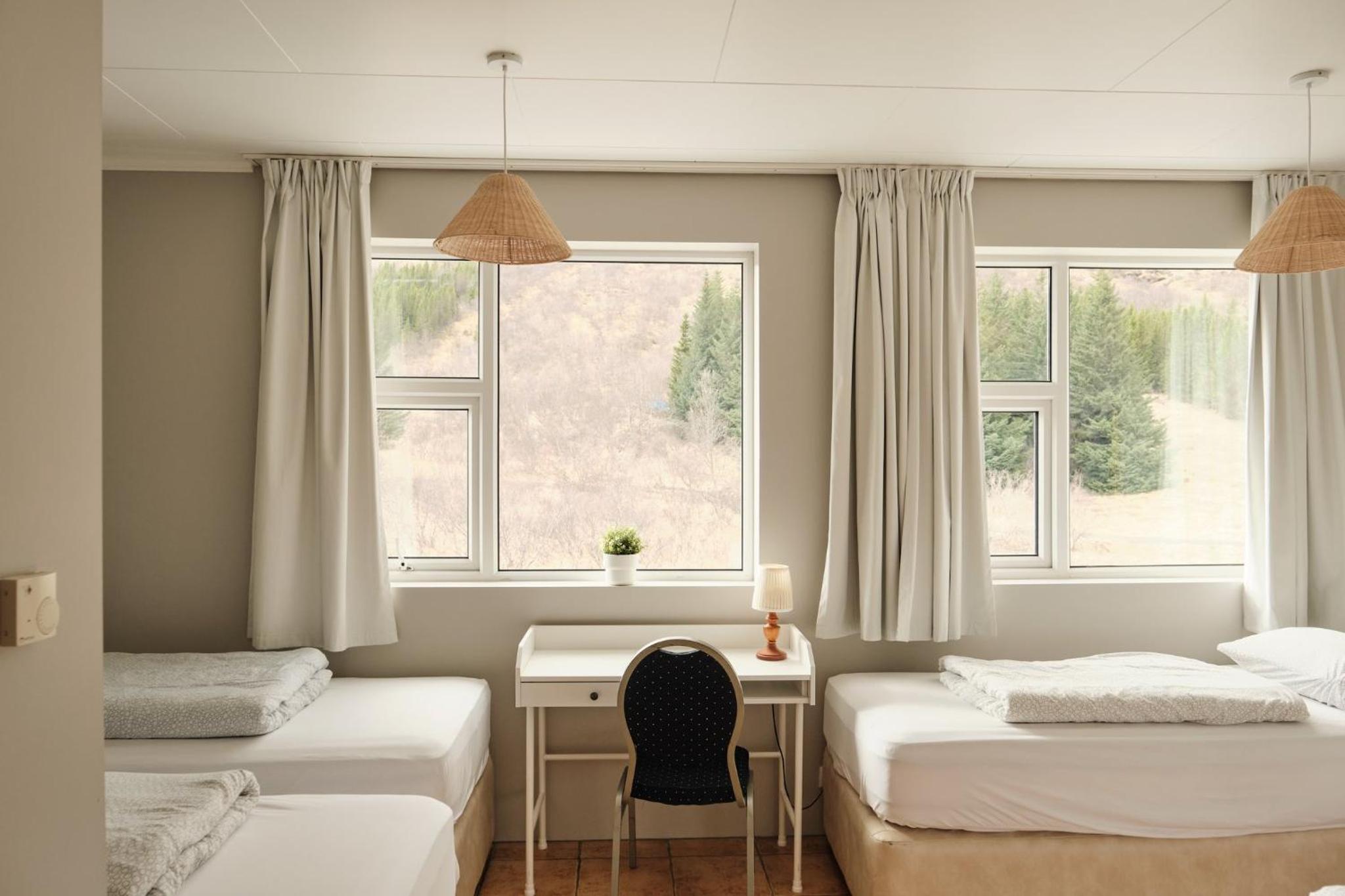 Standard Quadruple Room (4 Single beds)
