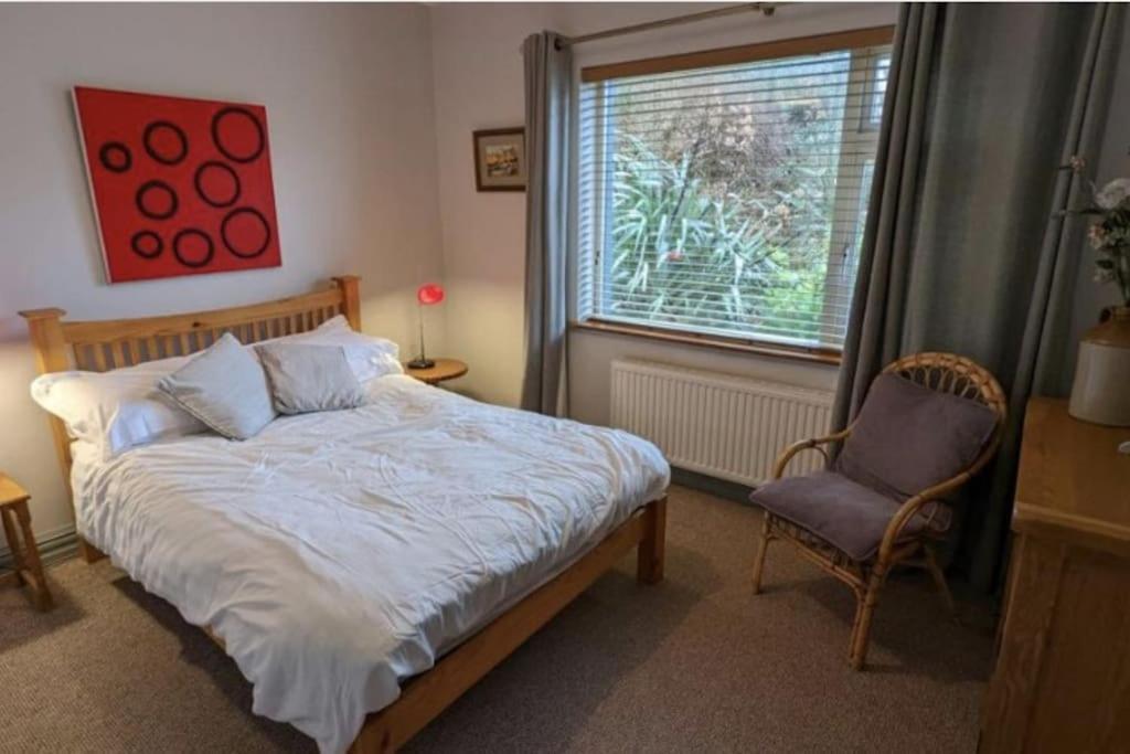 Four-Bedroom House photo 3