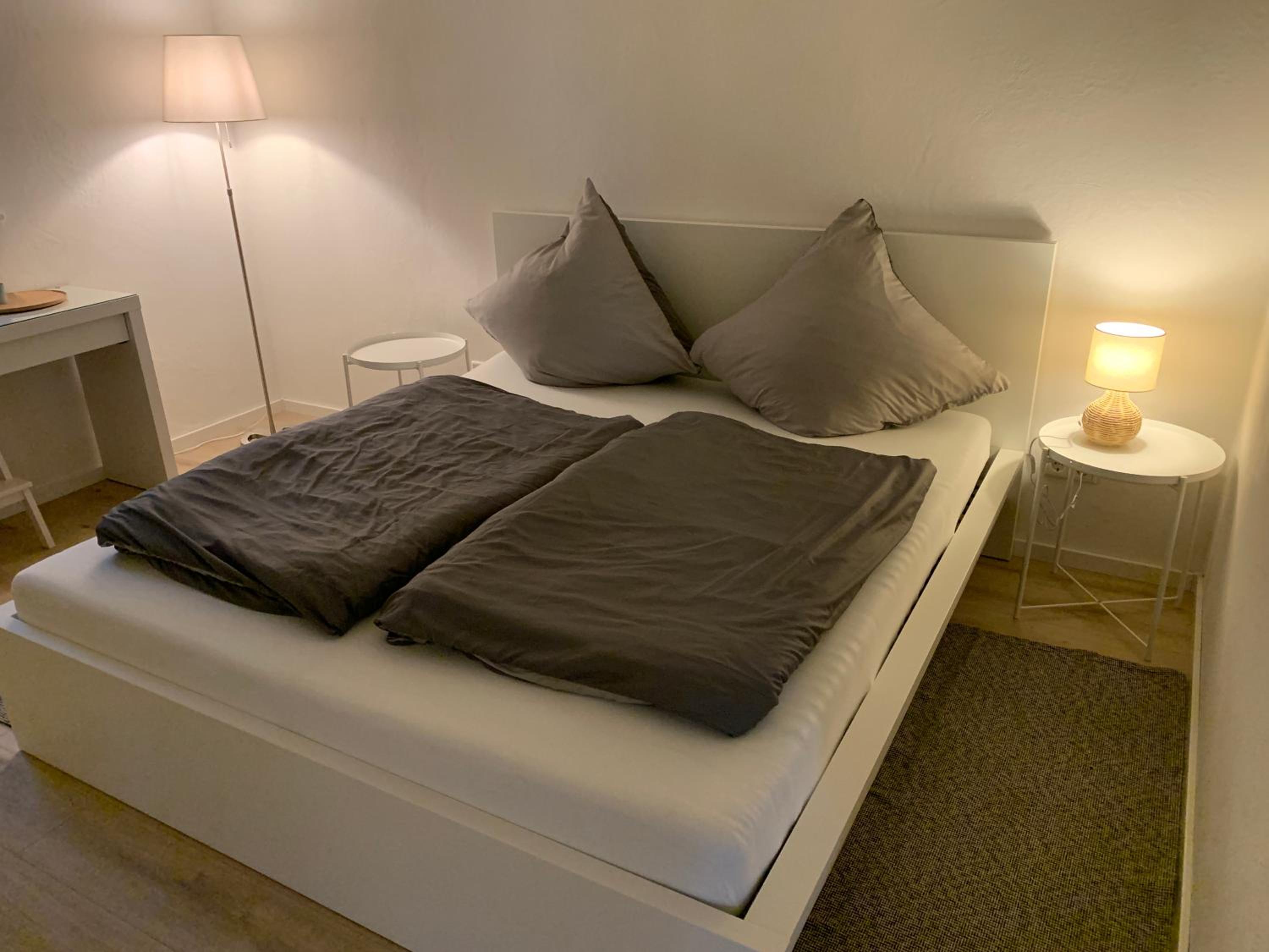 One-Bedroom Apartment photo 1