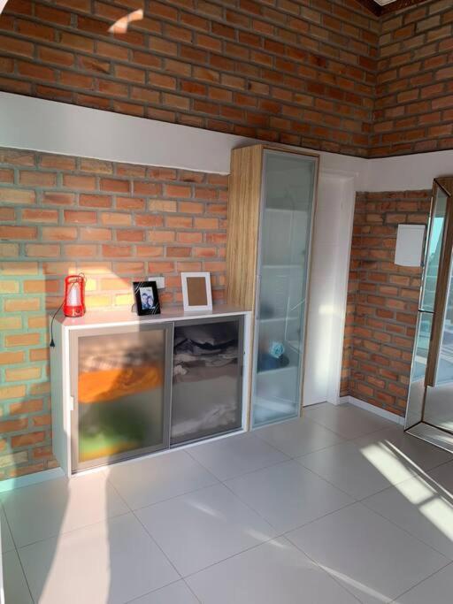 Three-Bedroom House photo 2