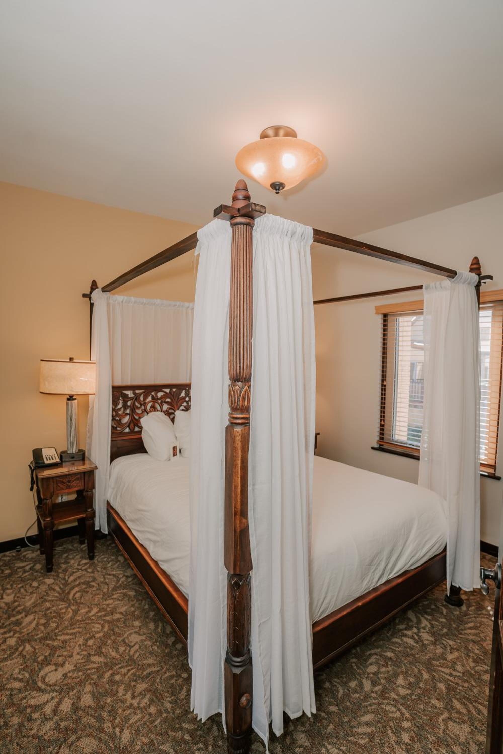 Deluxe Suite - Photo 8