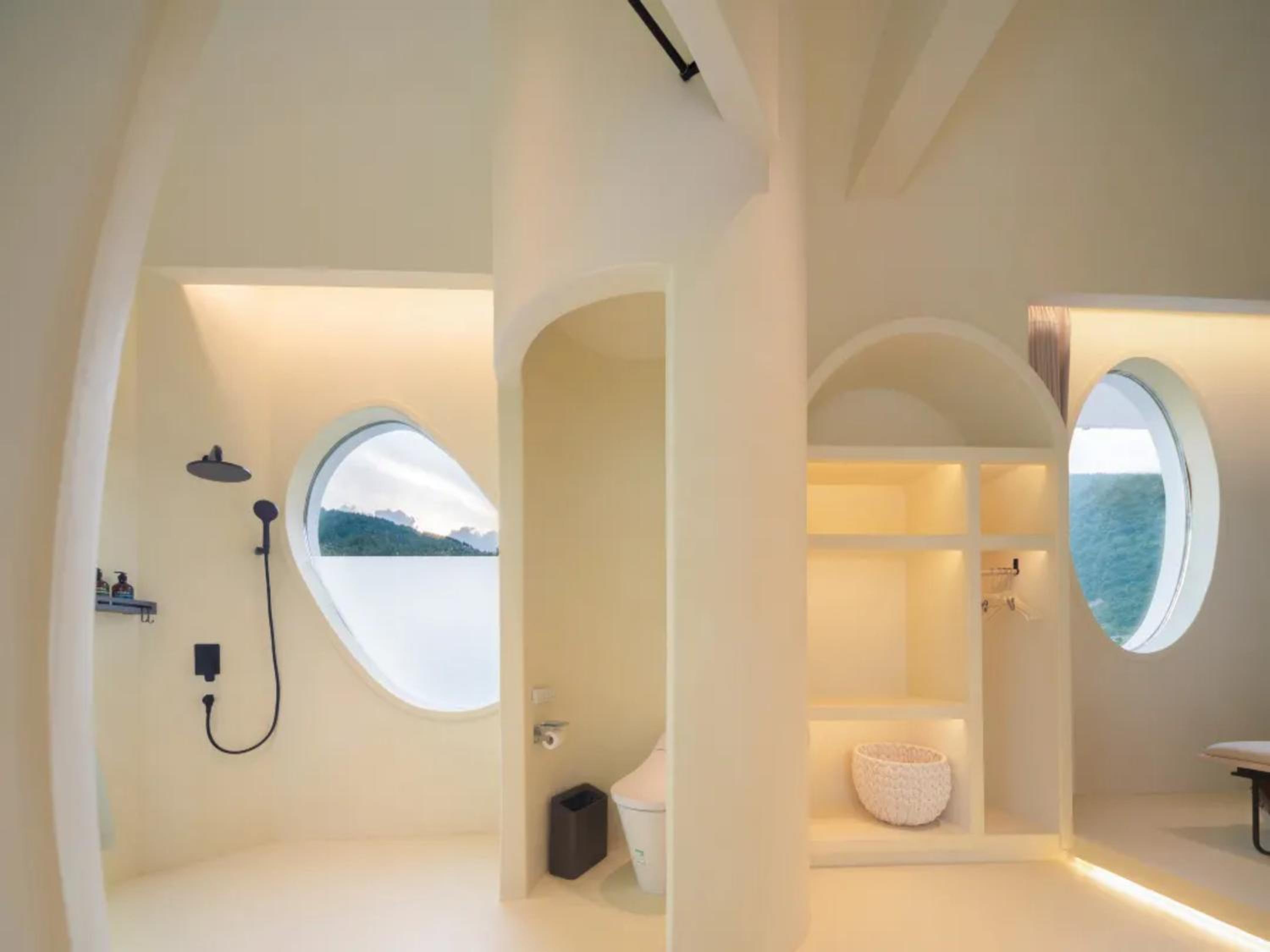 Deluxe Family Suite photo 3