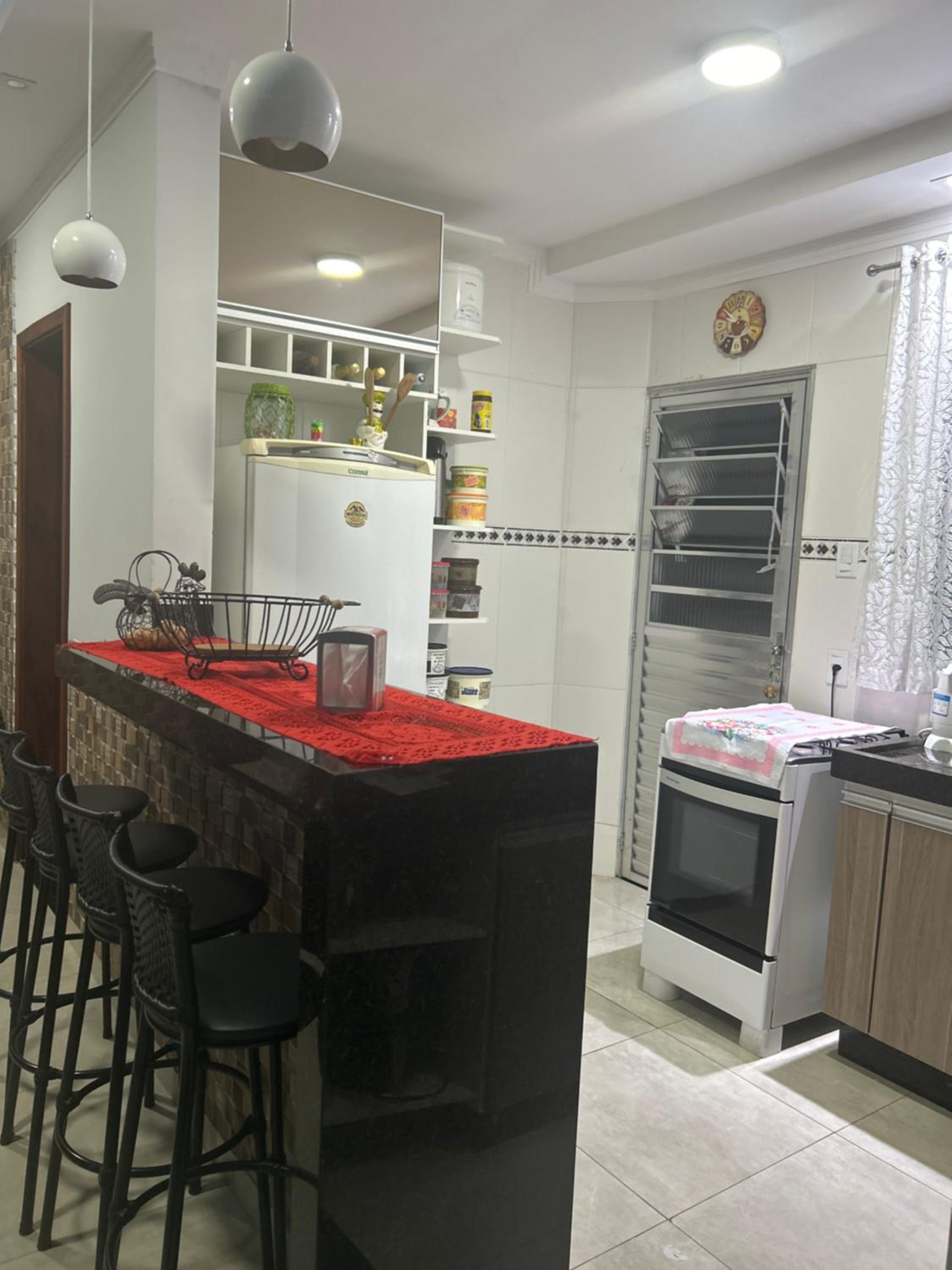 Three-Bedroom House photo 2
