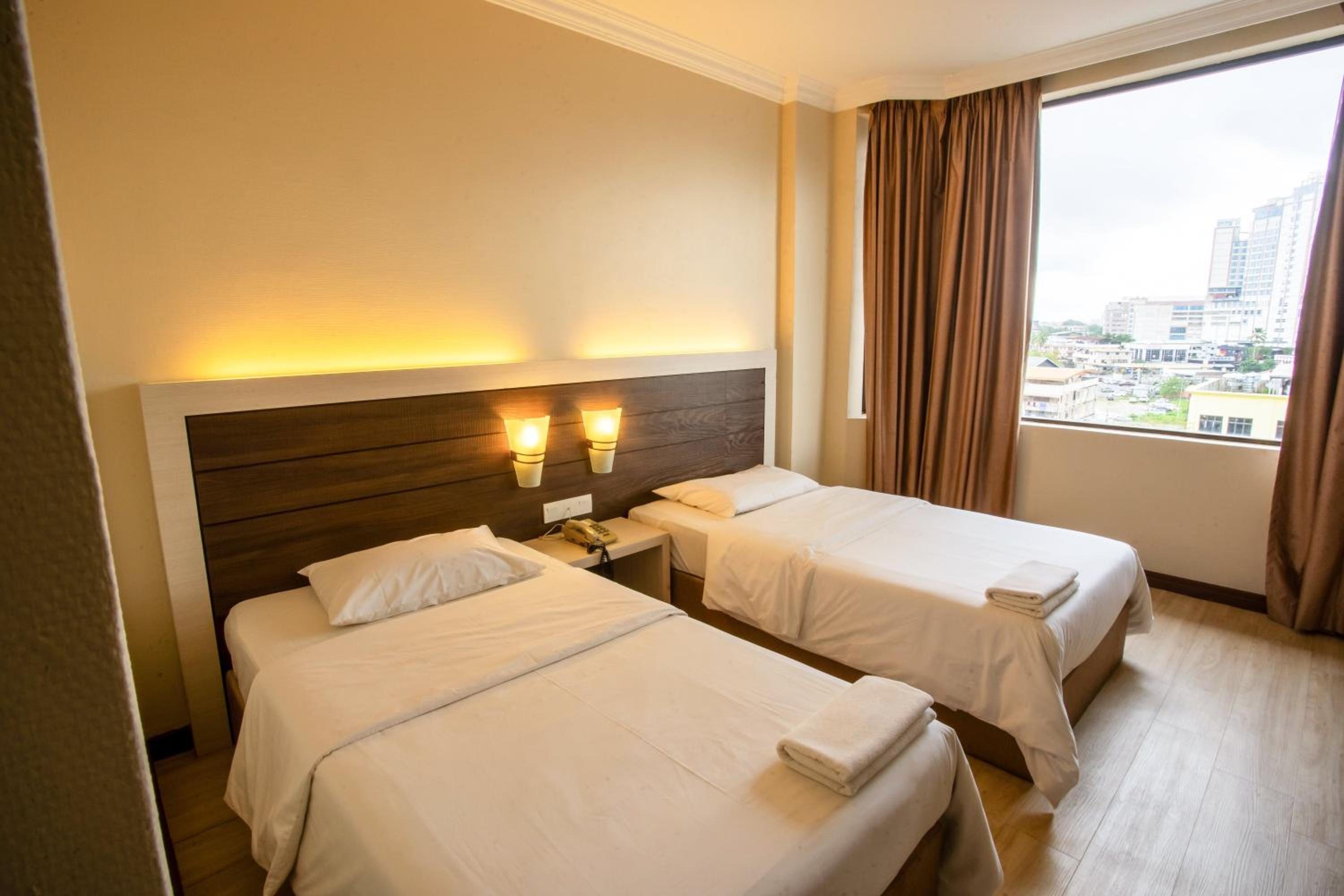 Deluxe Twin Room photo 3