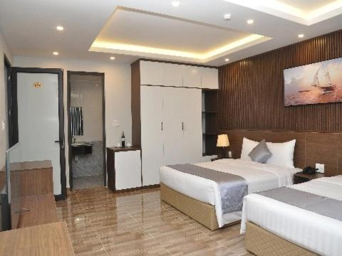Quadruple Room - Photo 5