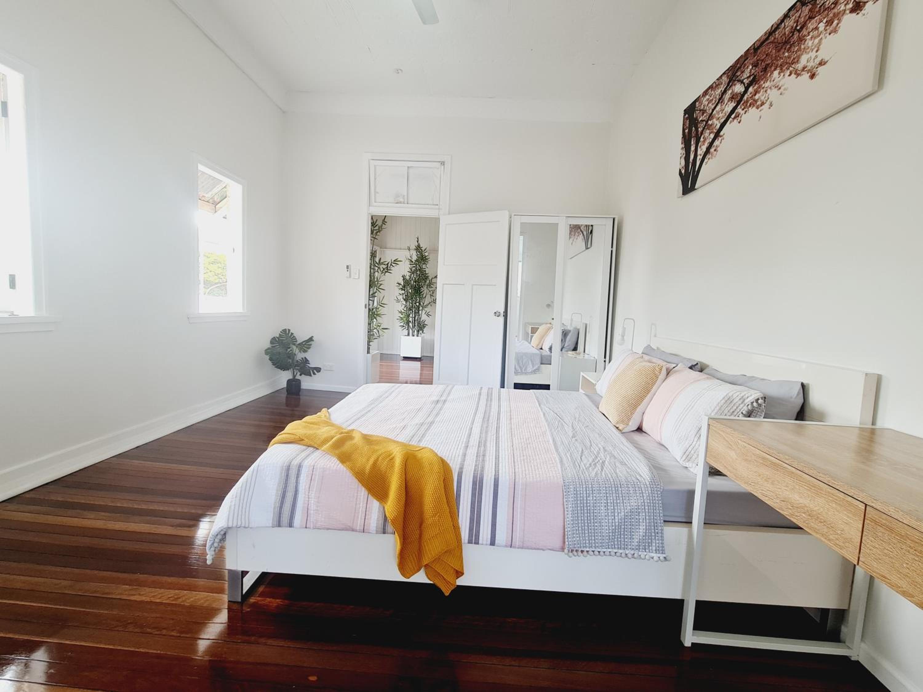 Three-Bedroom Apartment photo 1