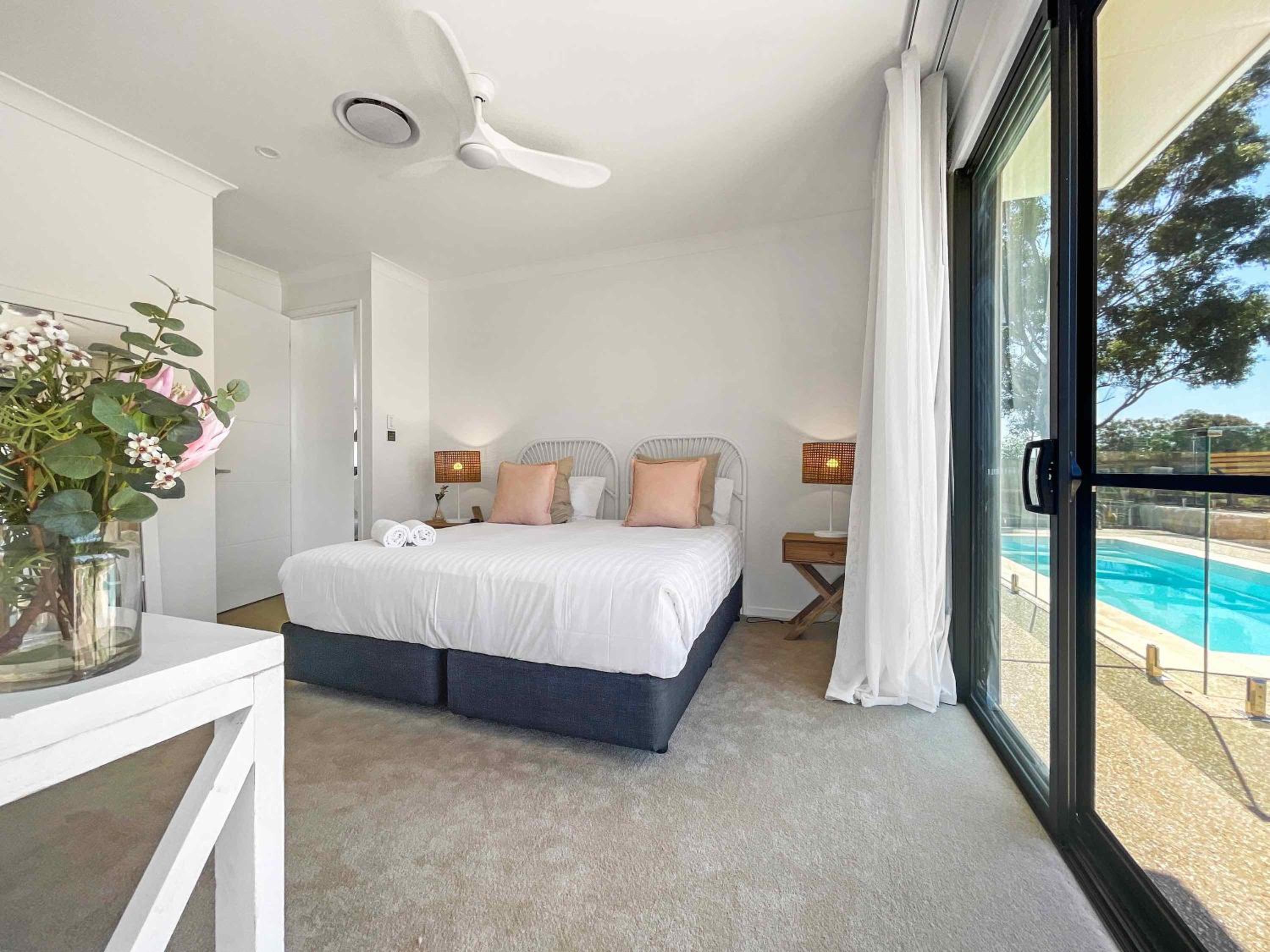 Four-Bedroom House photo 1