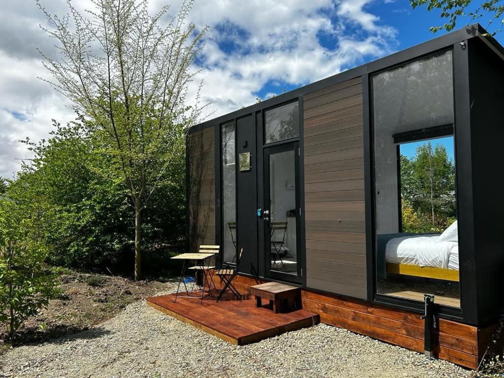 Mobile Home photo 2