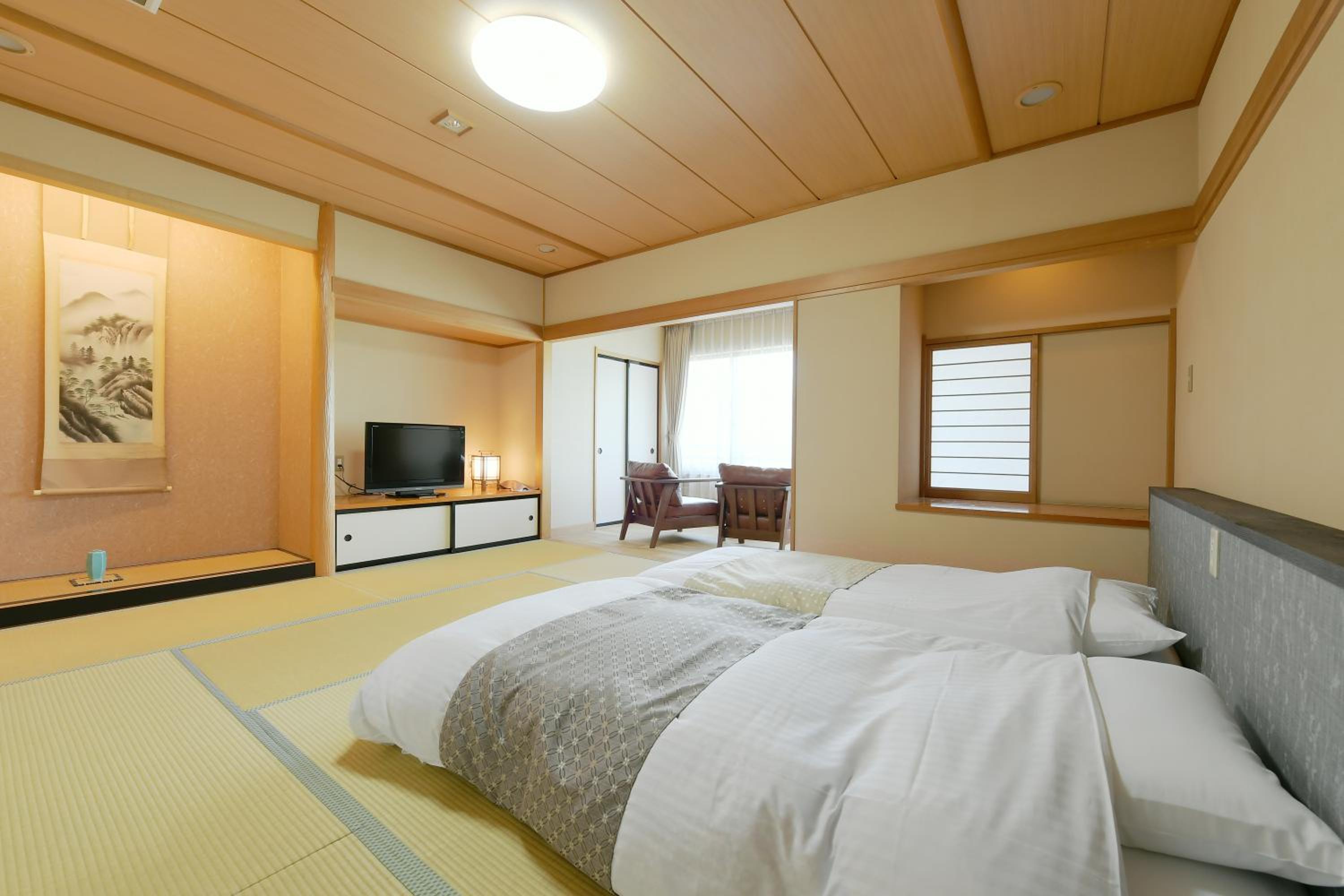 Japanese-Style Quadruple Room photo 2