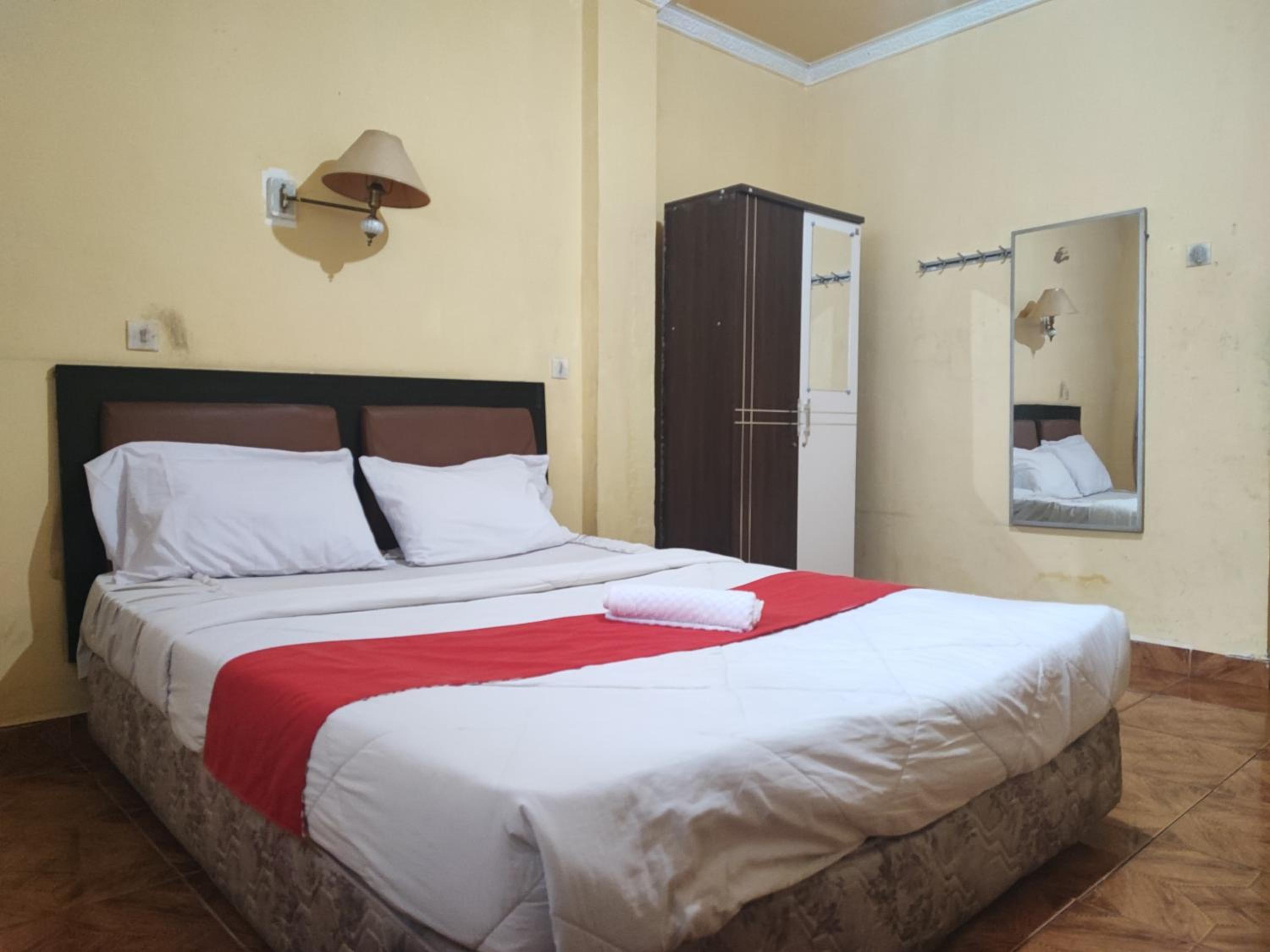 Standard Double Room - Photo 5