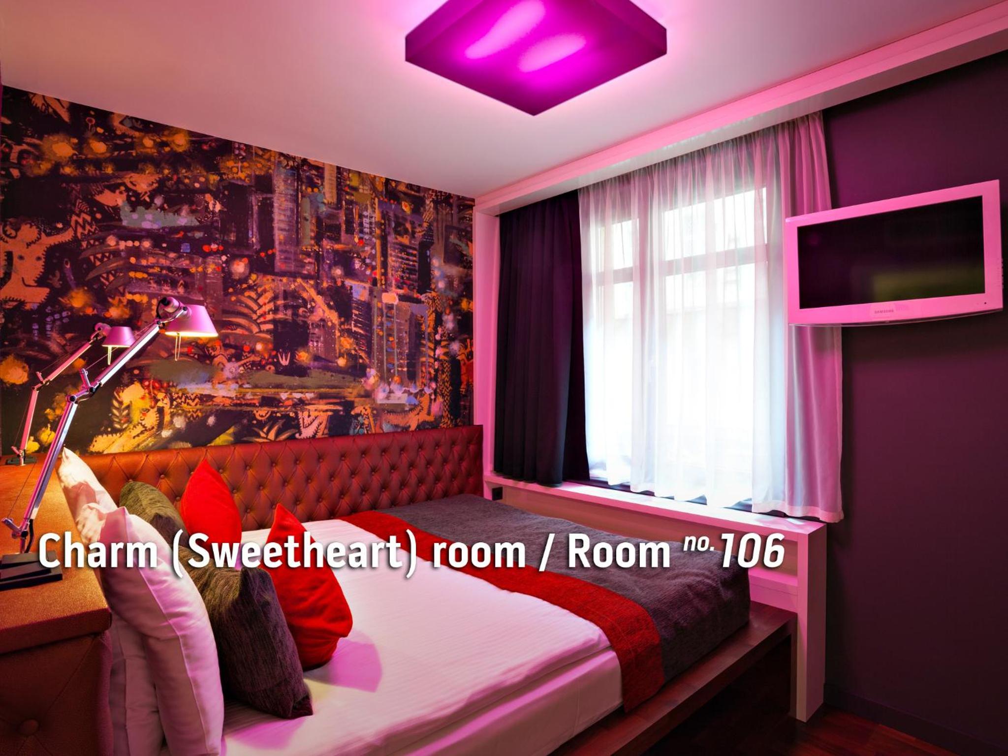 Charm Double Room - Photo 2
