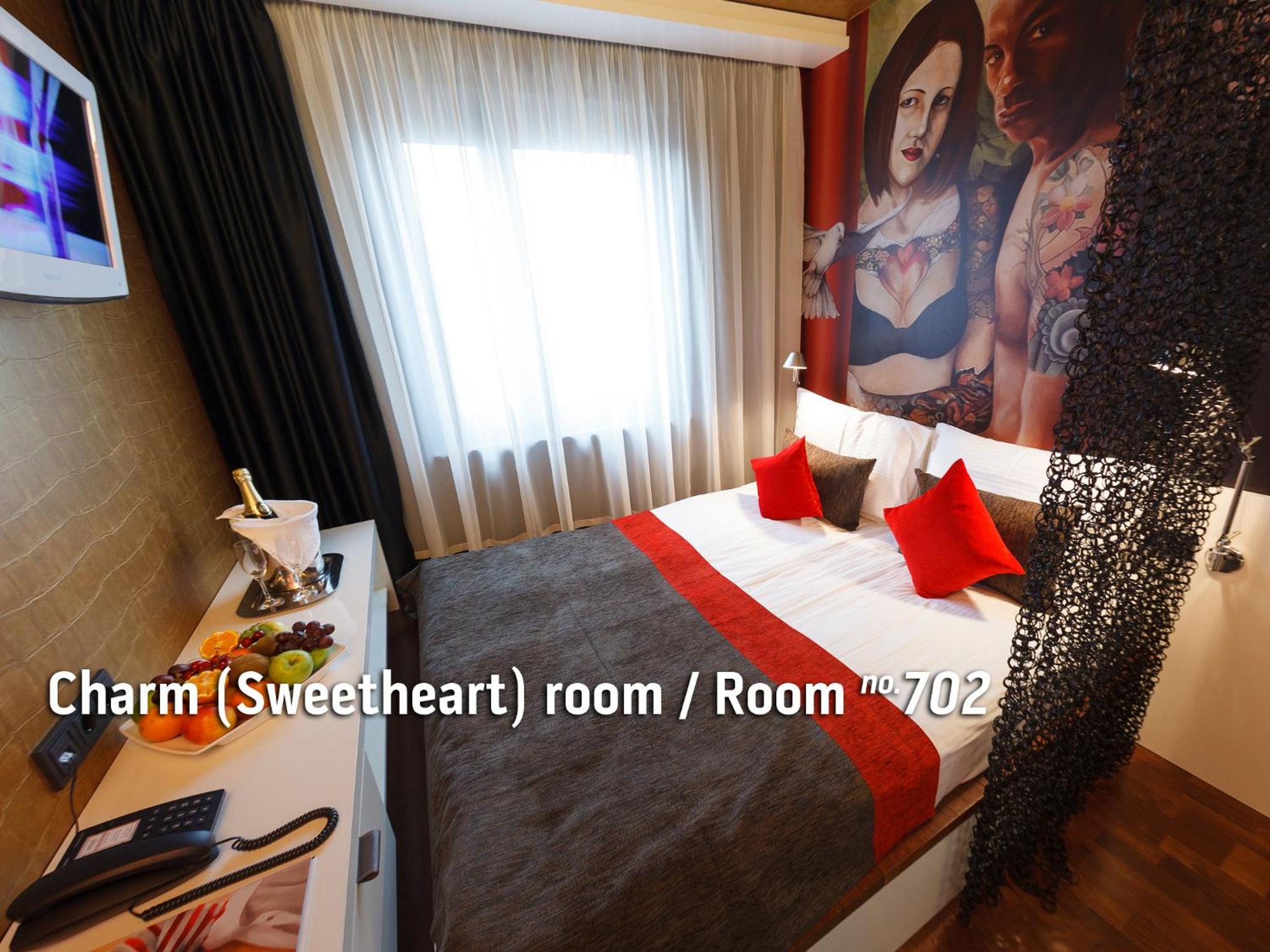 Charm Double Room - Photo 10