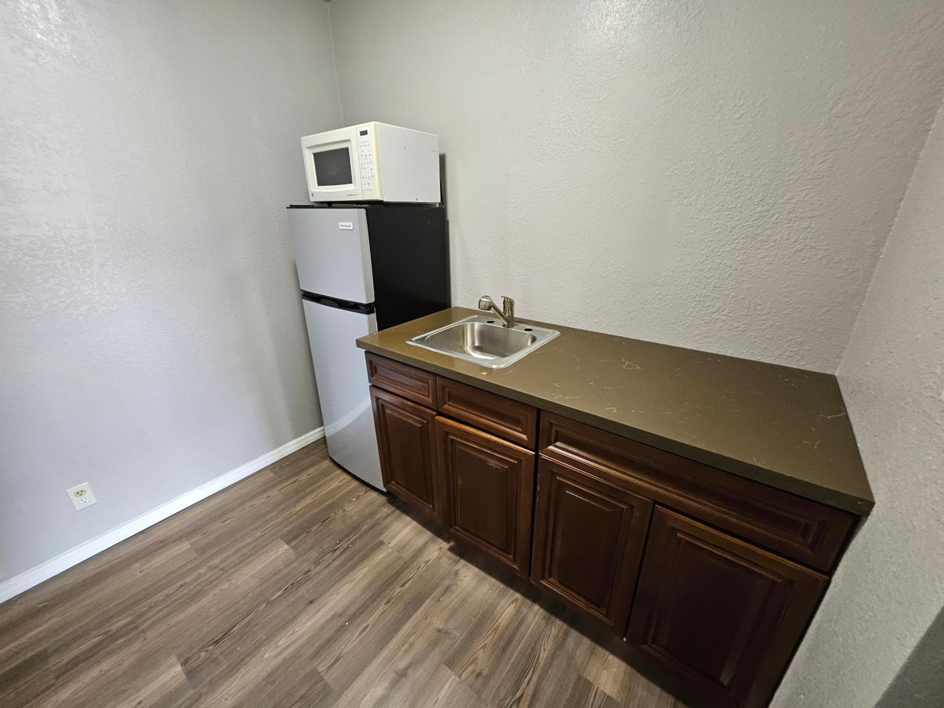 Superior King Room - Photo 3
