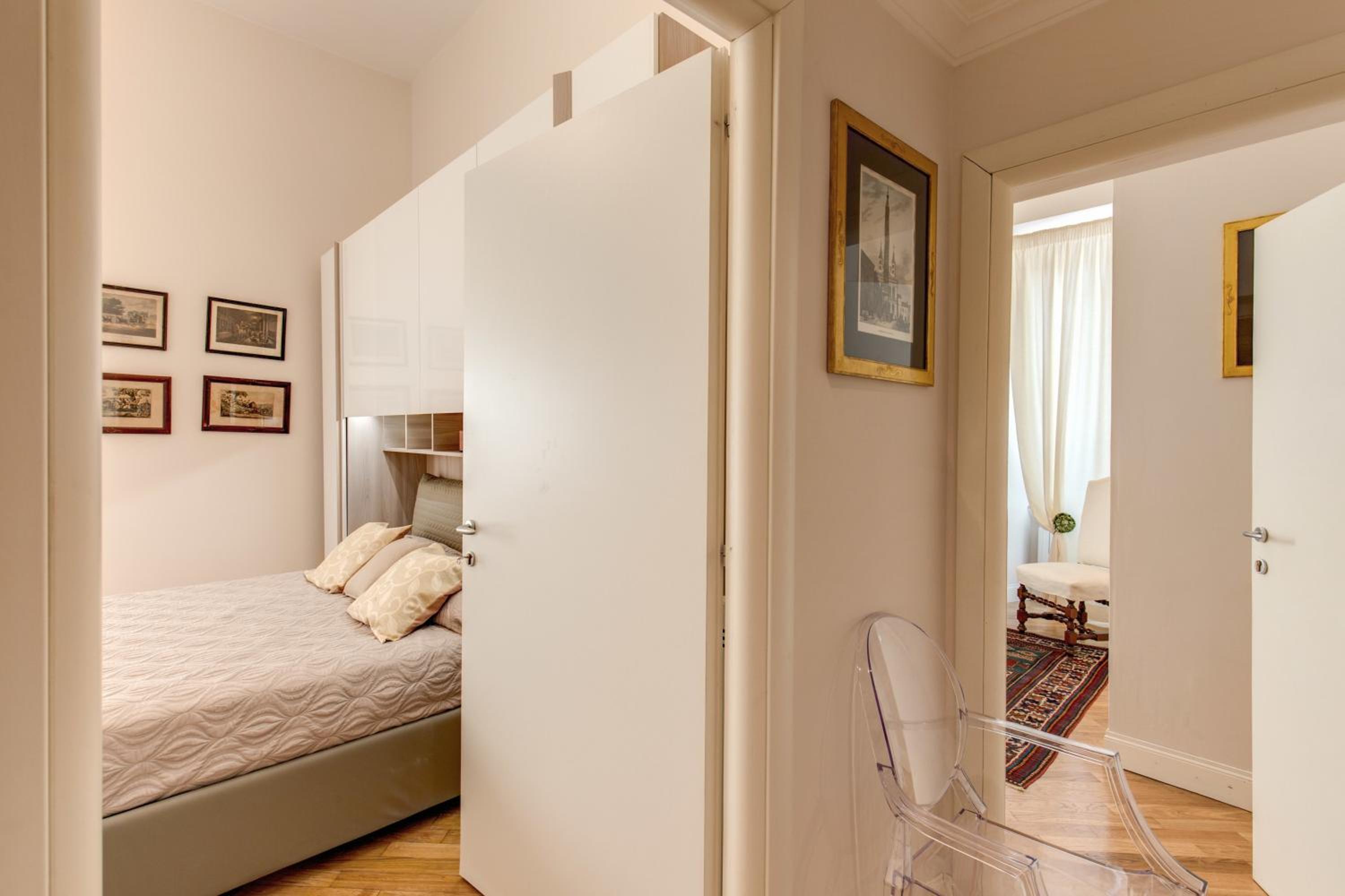 Deluxe Double Room 2