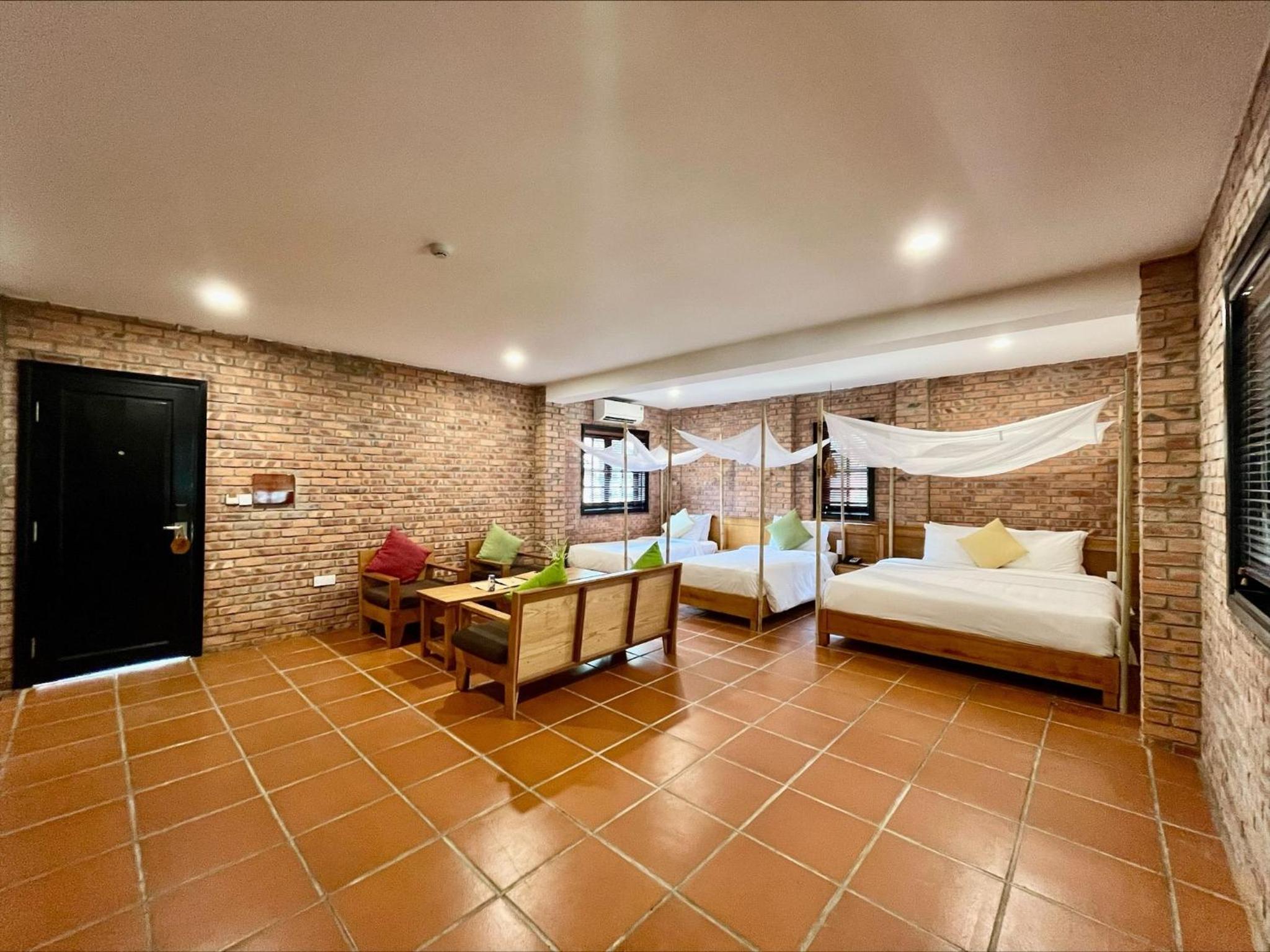 Vietnamese Style Family Bungalow photo 2