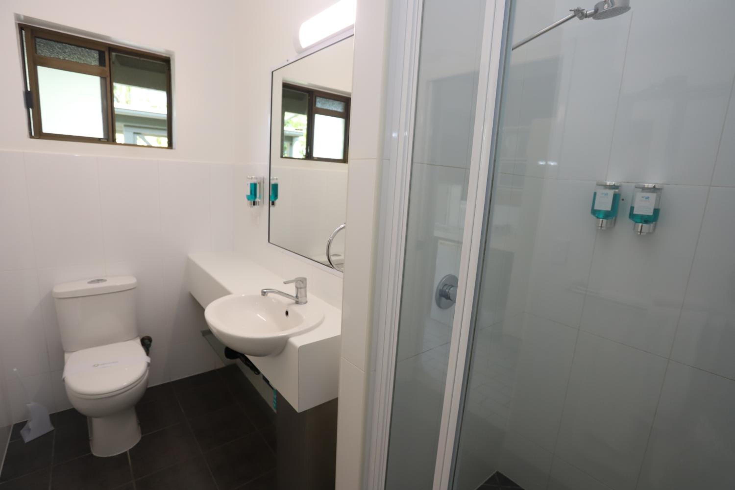 Queen Room - Pet Friendly