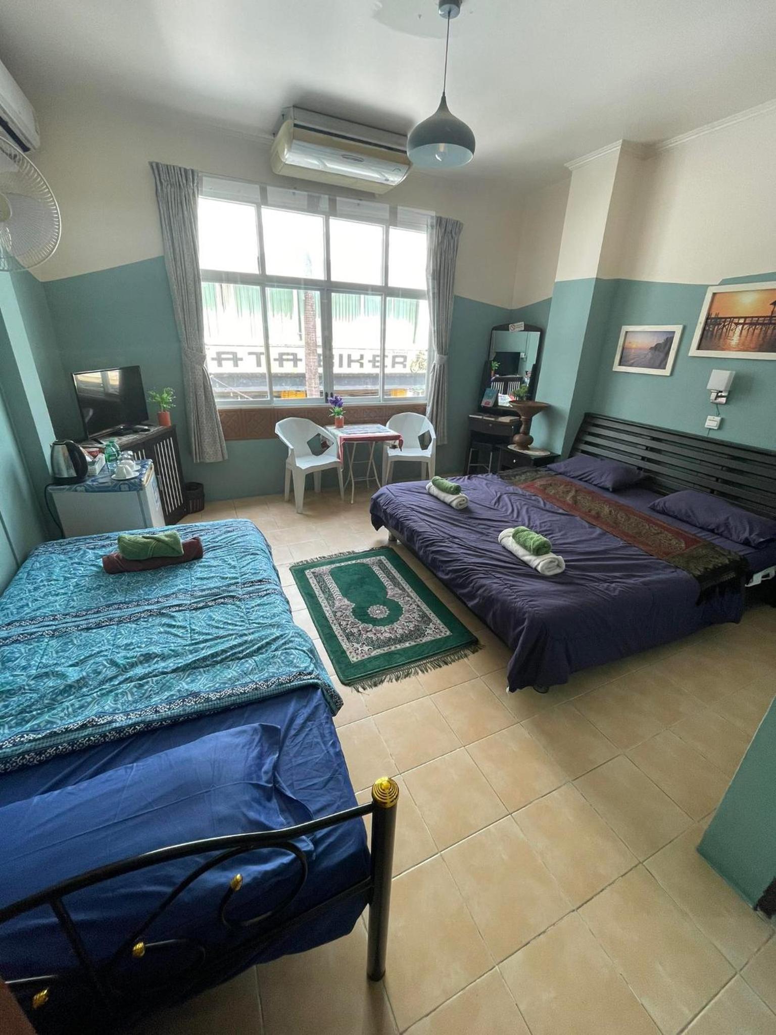 Standard Triple Room - Photo 11
